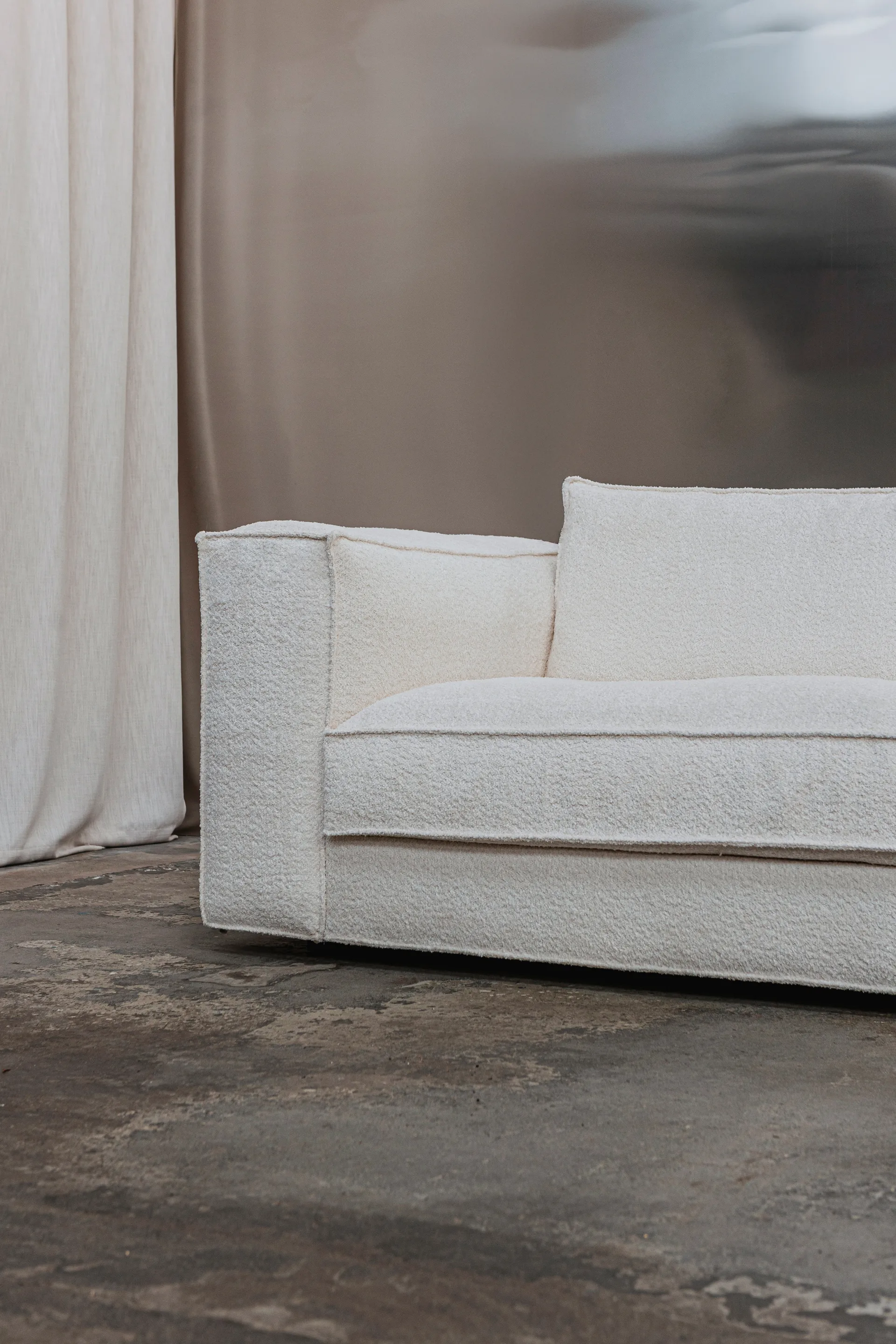 Sofa Klinge, Bouclé soft off-white Tinted
