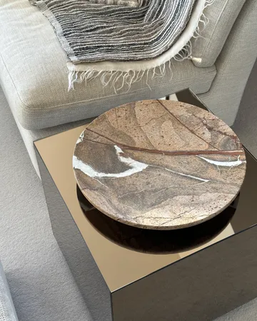 Talerz Falker - Red stone - Tinted