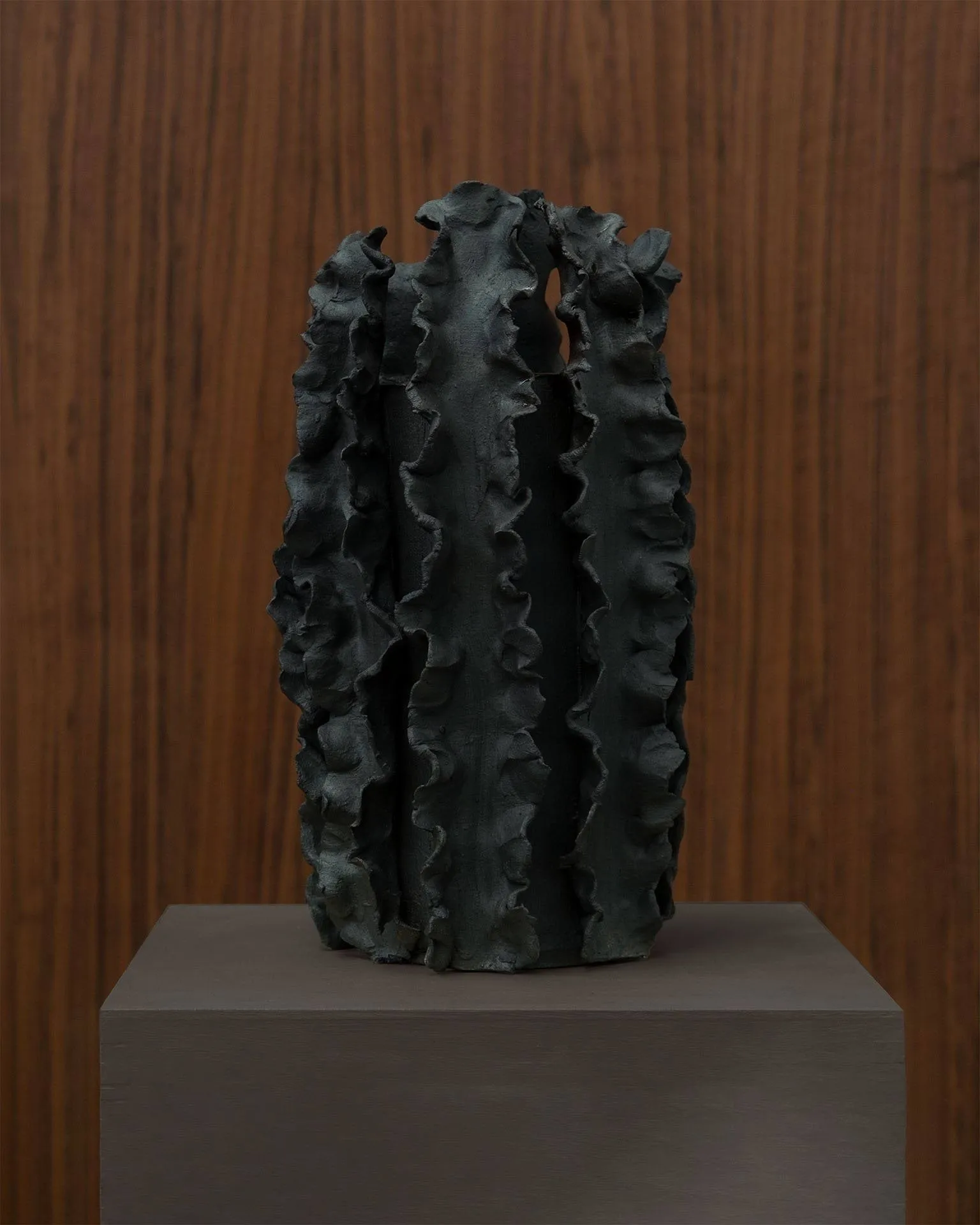 Wazon Melera, Black, 33x16 cm Tinted