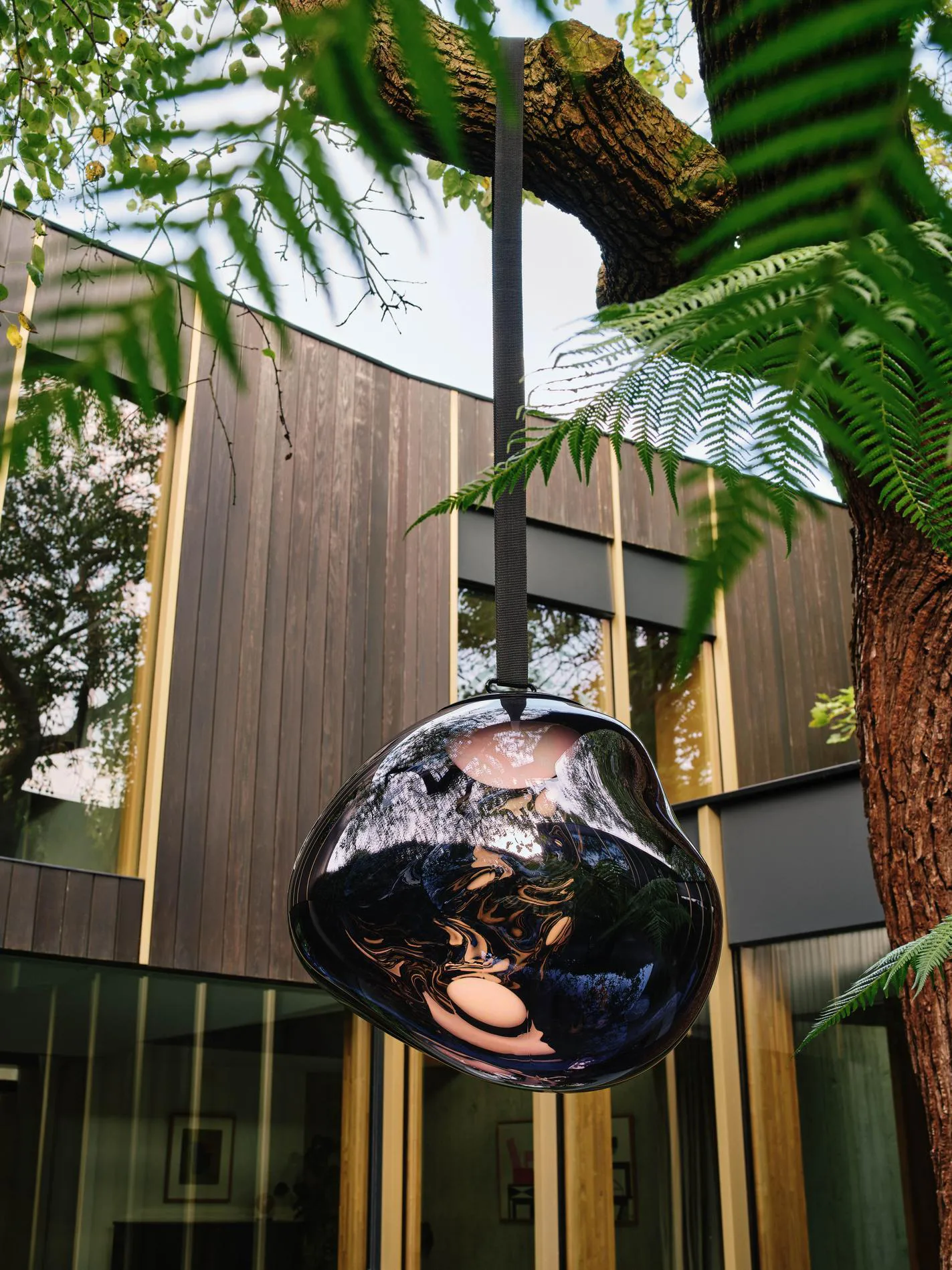 Duża lampa podłogowa przenośna Melt LED, Dymny Tom Dixon