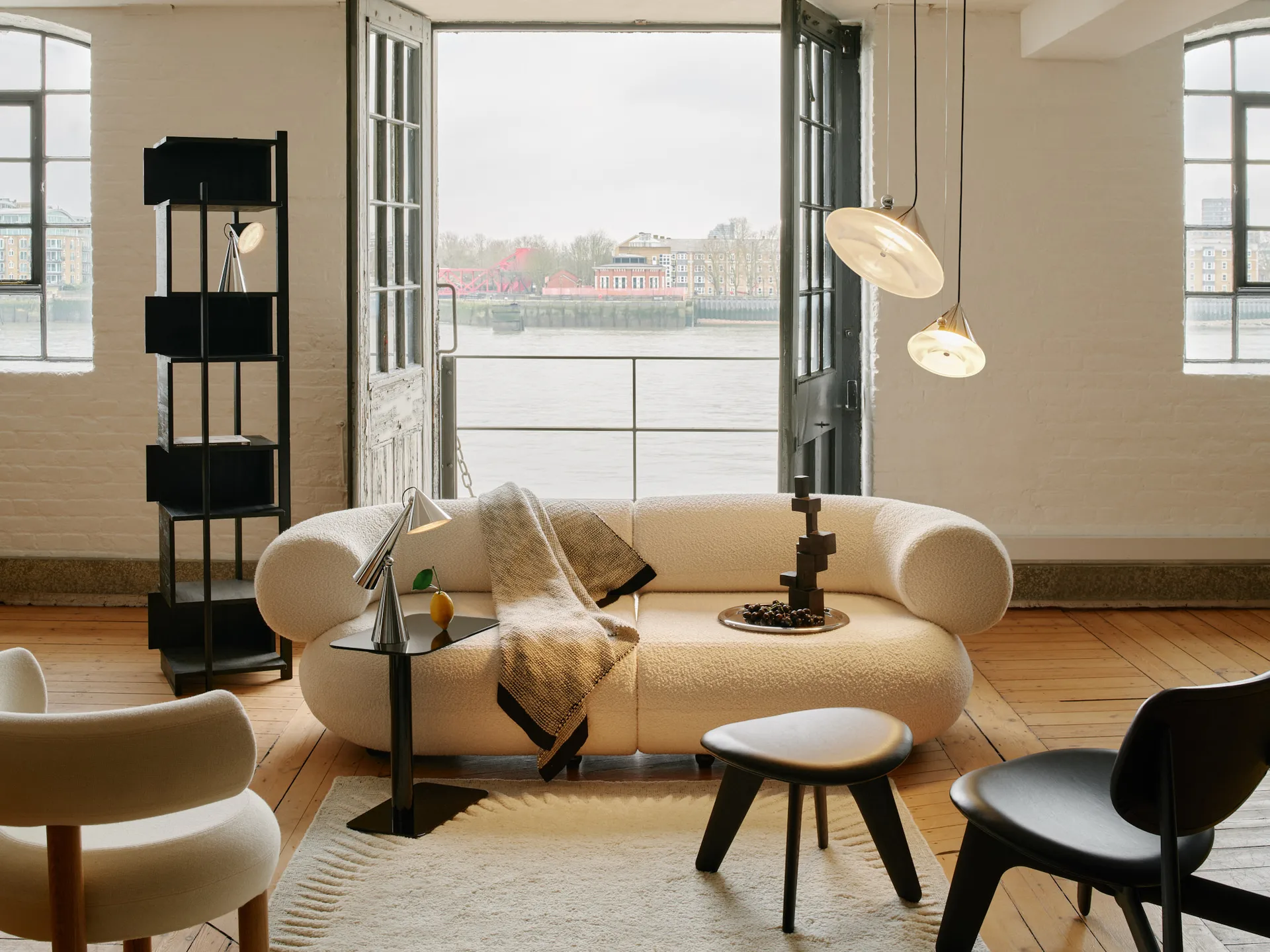 Koc Thread 140x180 cm, Black & White Tom Dixon