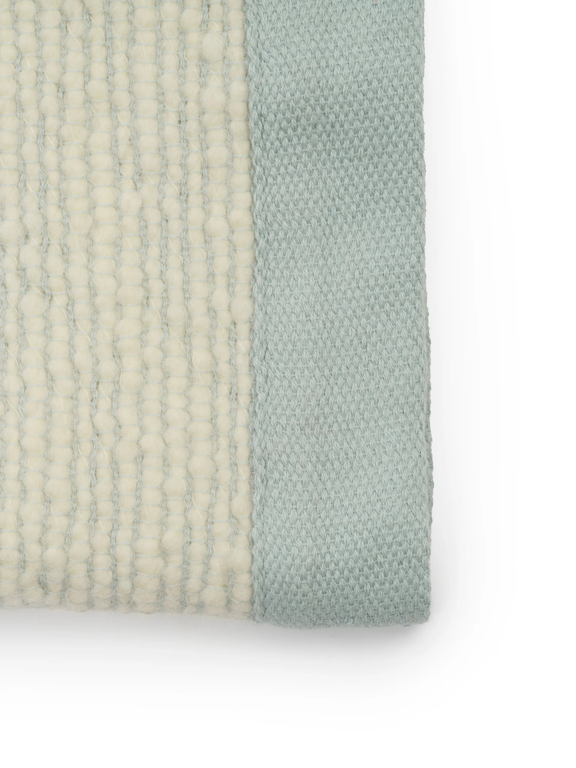 Koc Thread 140x180 cm, Blue & White Tom Dixon