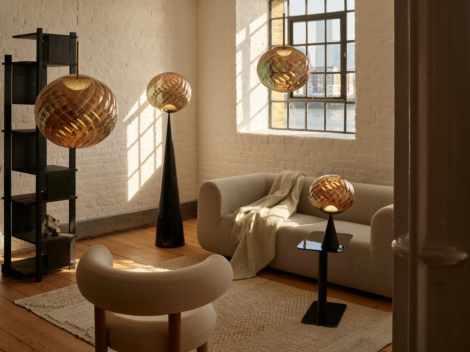 Koc Thread 140x180 cm, Blue & White Tom Dixon