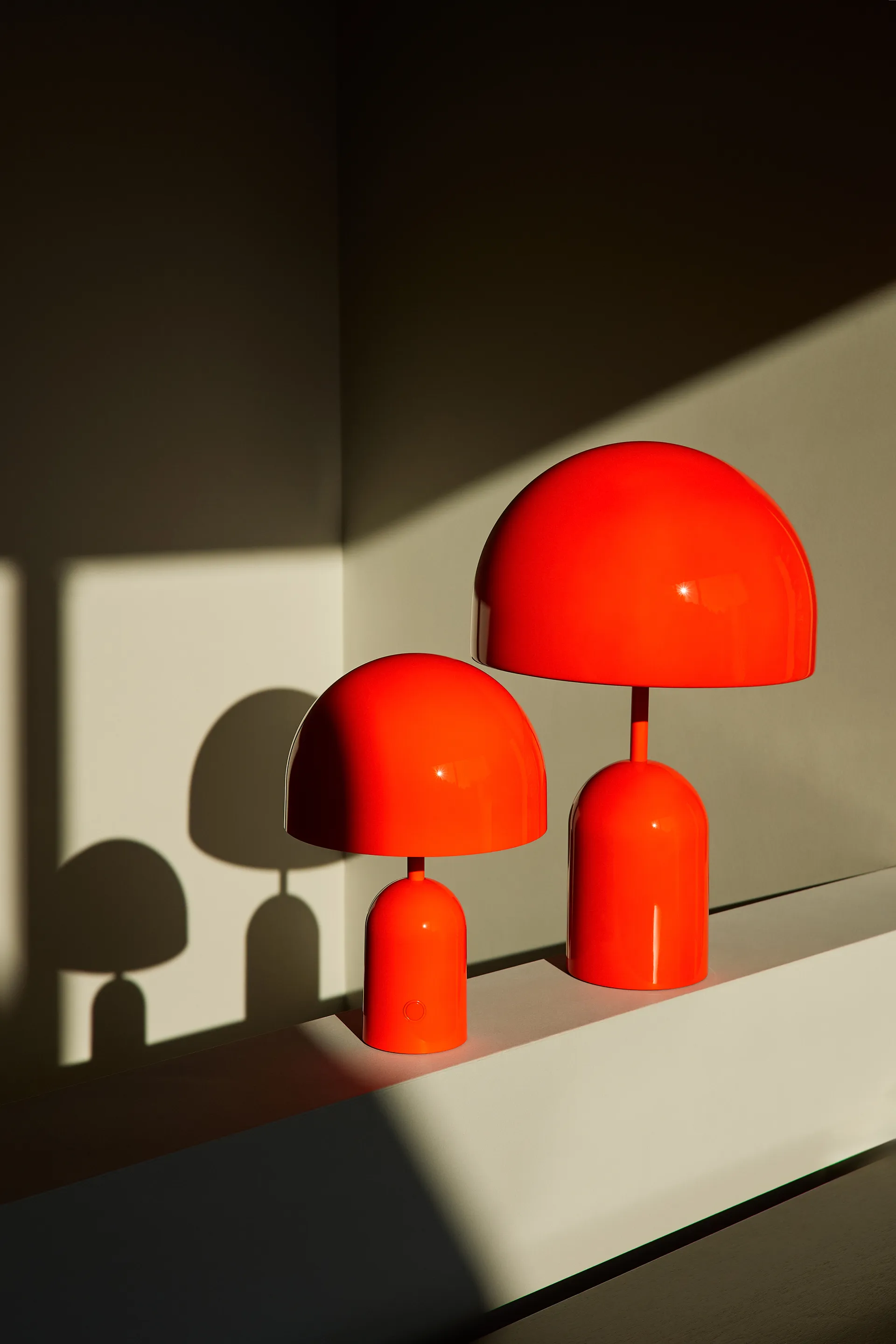 Lampa stołowa Bell, Fluoro Tom Dixon