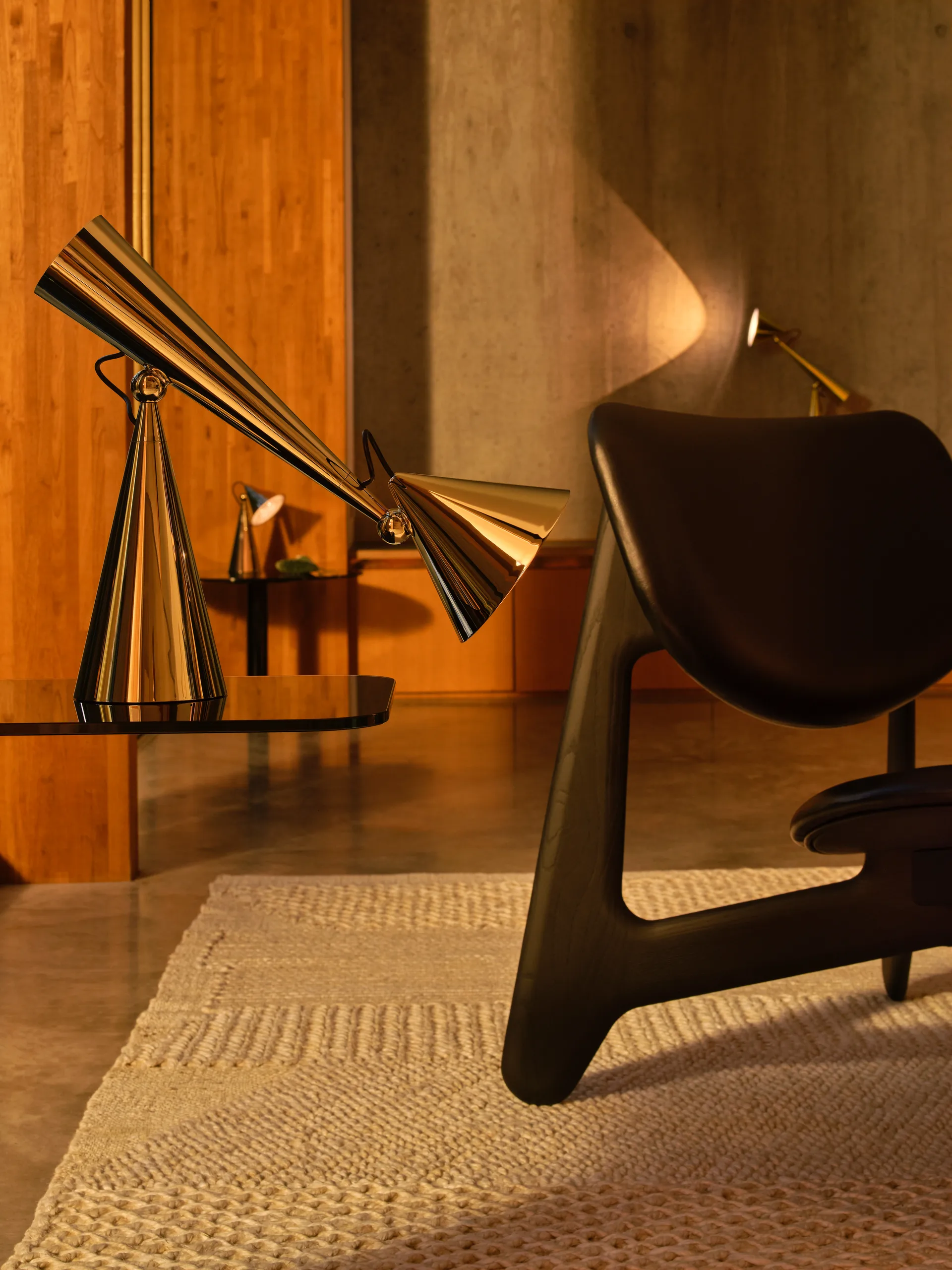 Lampa stołowa Pose Task LED, Złoty Tom Dixon