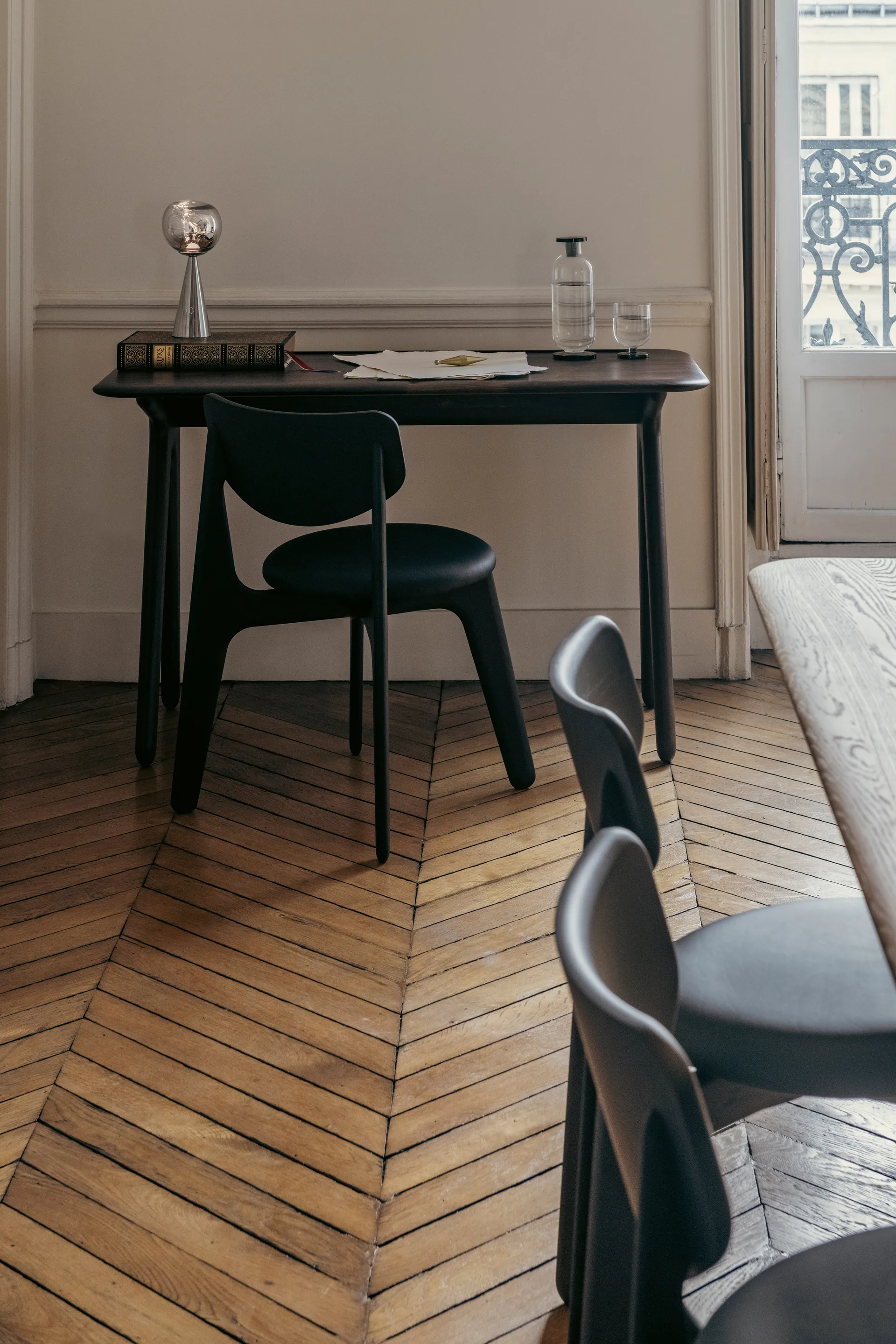 Lampa stołowa przenośna Melt LED 28,5 cm, Czarny Tom Dixon