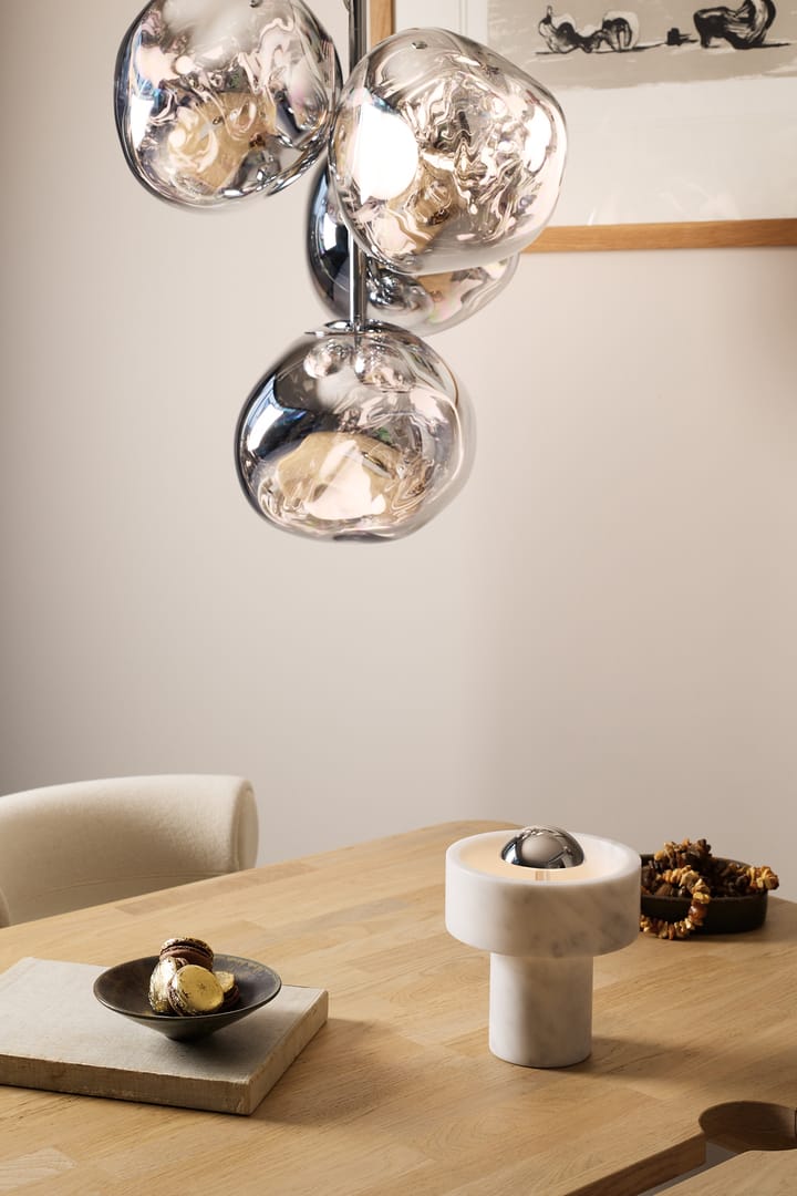 Lampa stołowa przenośna Stone LED 28 cm, Marmur-srebro Tom Dixon