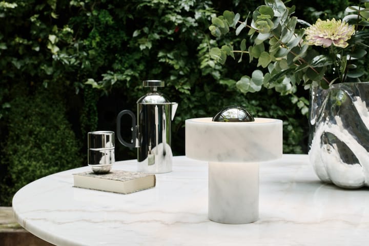 Lampa stołowa przenośna Stone LED 28 cm, Marmur-srebro Tom Dixon
