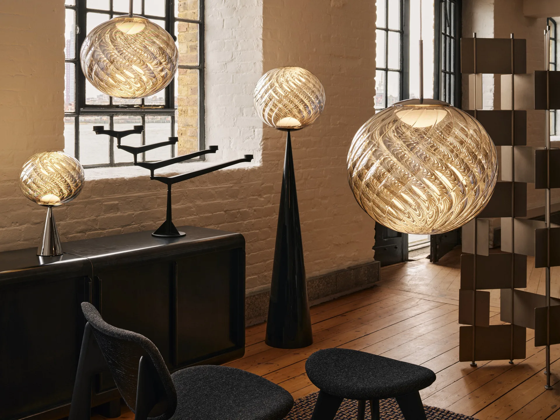 Lampa wisząca Whirl Ø45 cm, Silver Tom Dixon