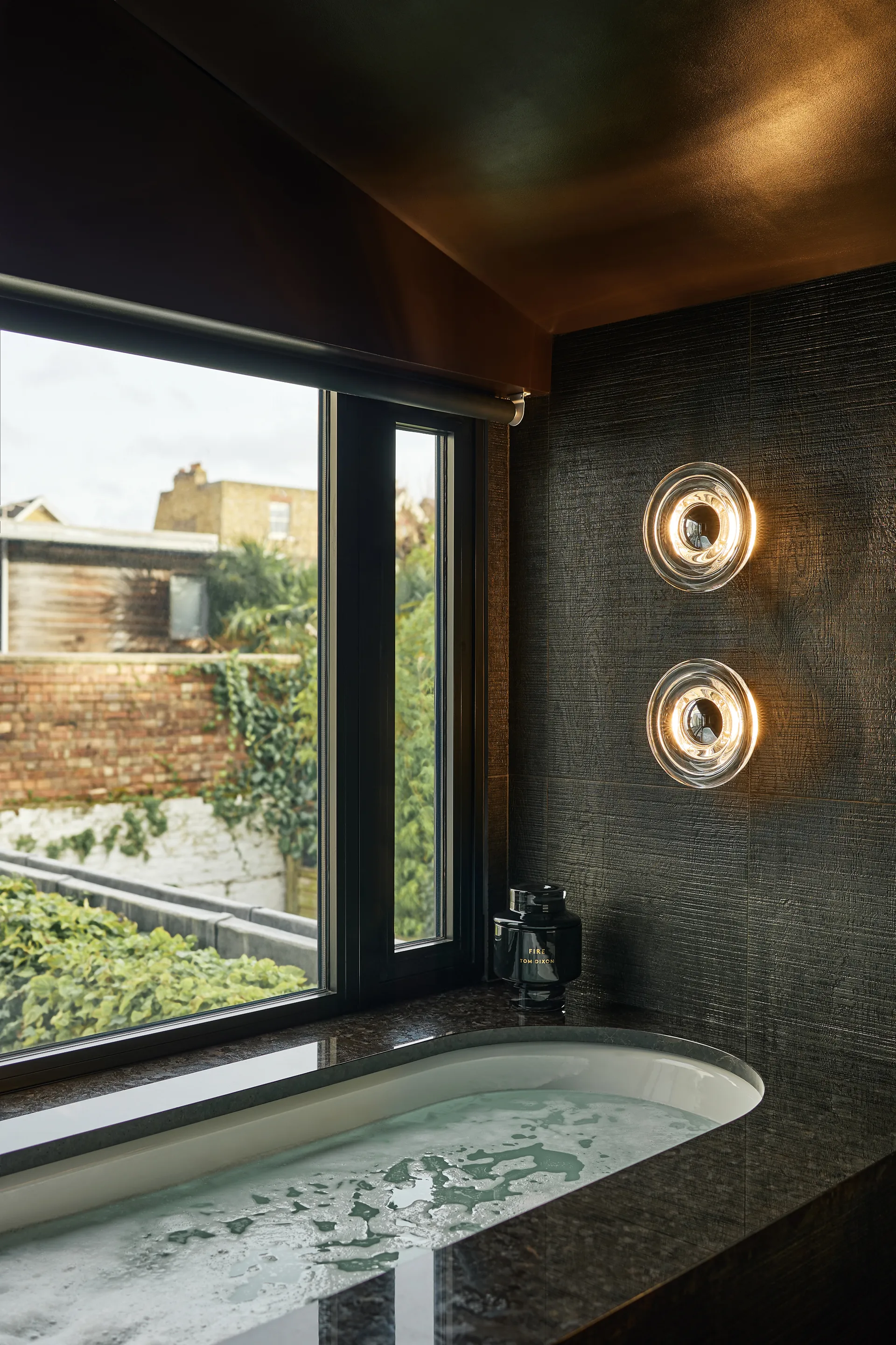 Mini lampa ścienna Press Surface LED 21,5 cm, Przezroczysty Tom Dixon