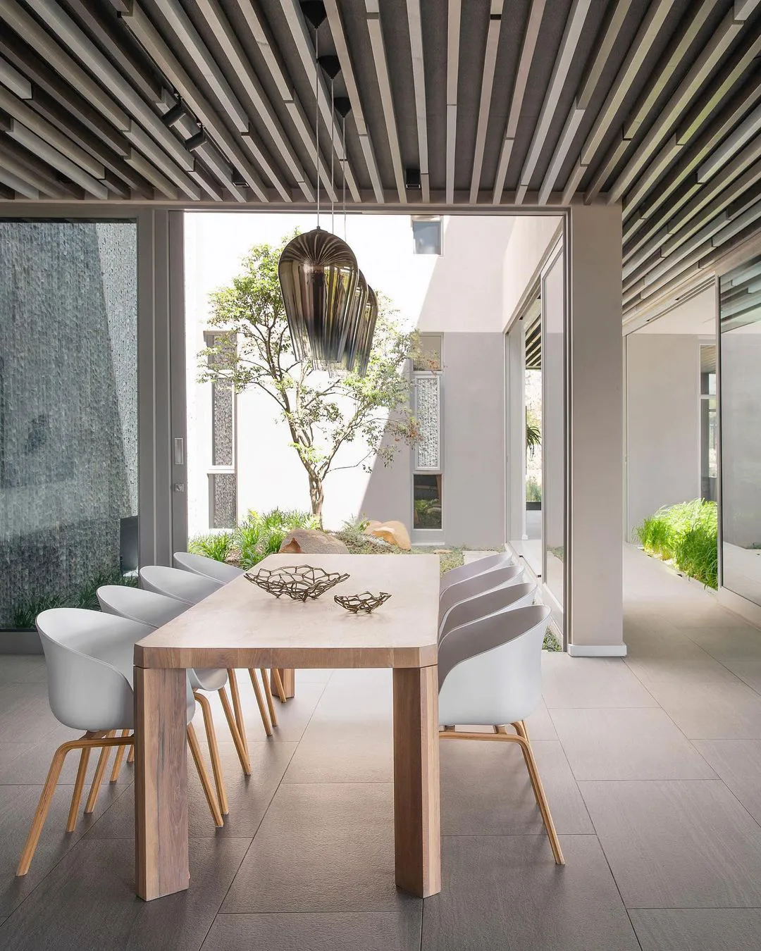 Miska Bone, Mosiądz, L Tom Dixon