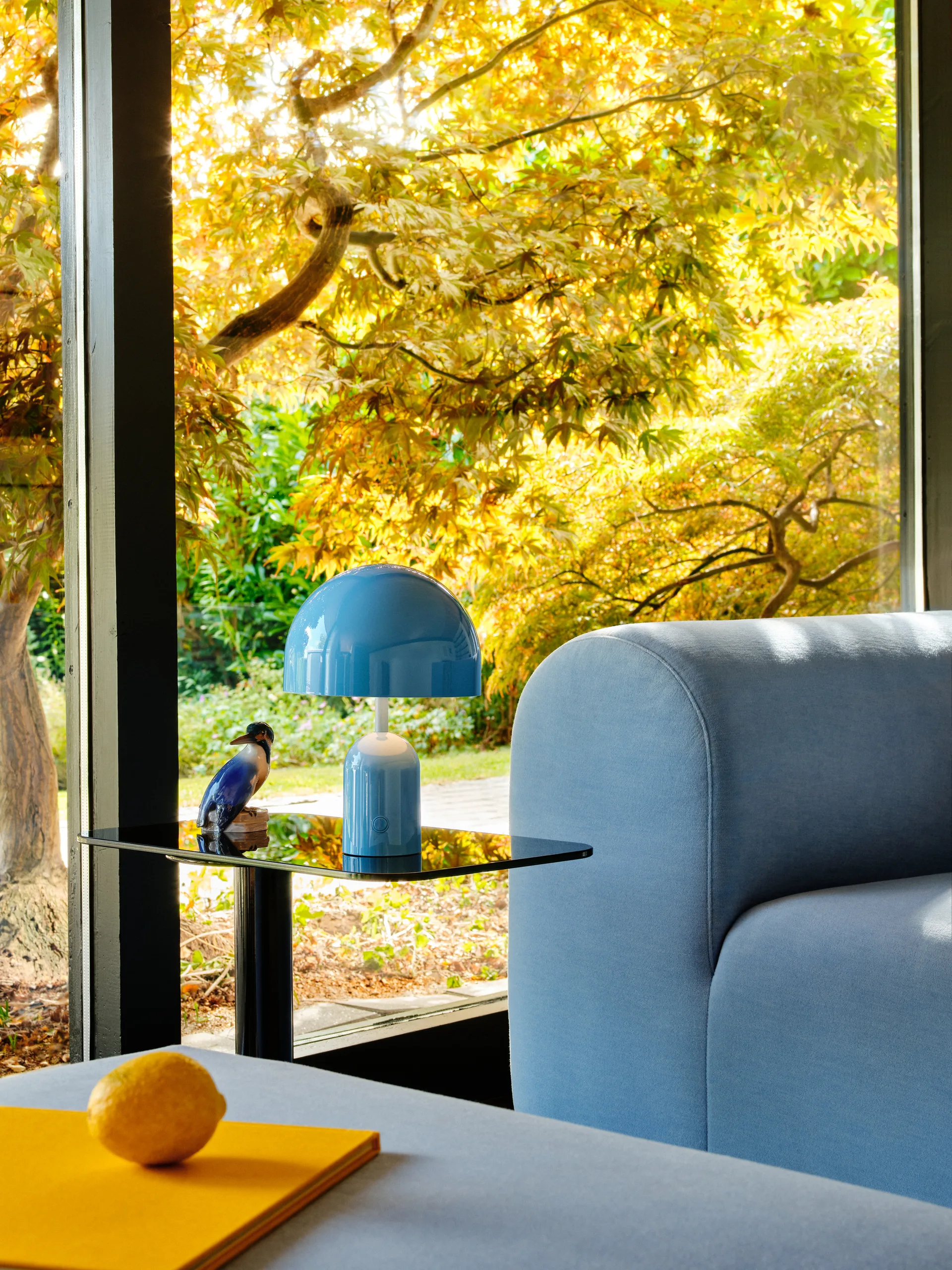 Przenośna lampa stołowa Bell Portable LED 28 cm, Baby Blue Tom Dixon