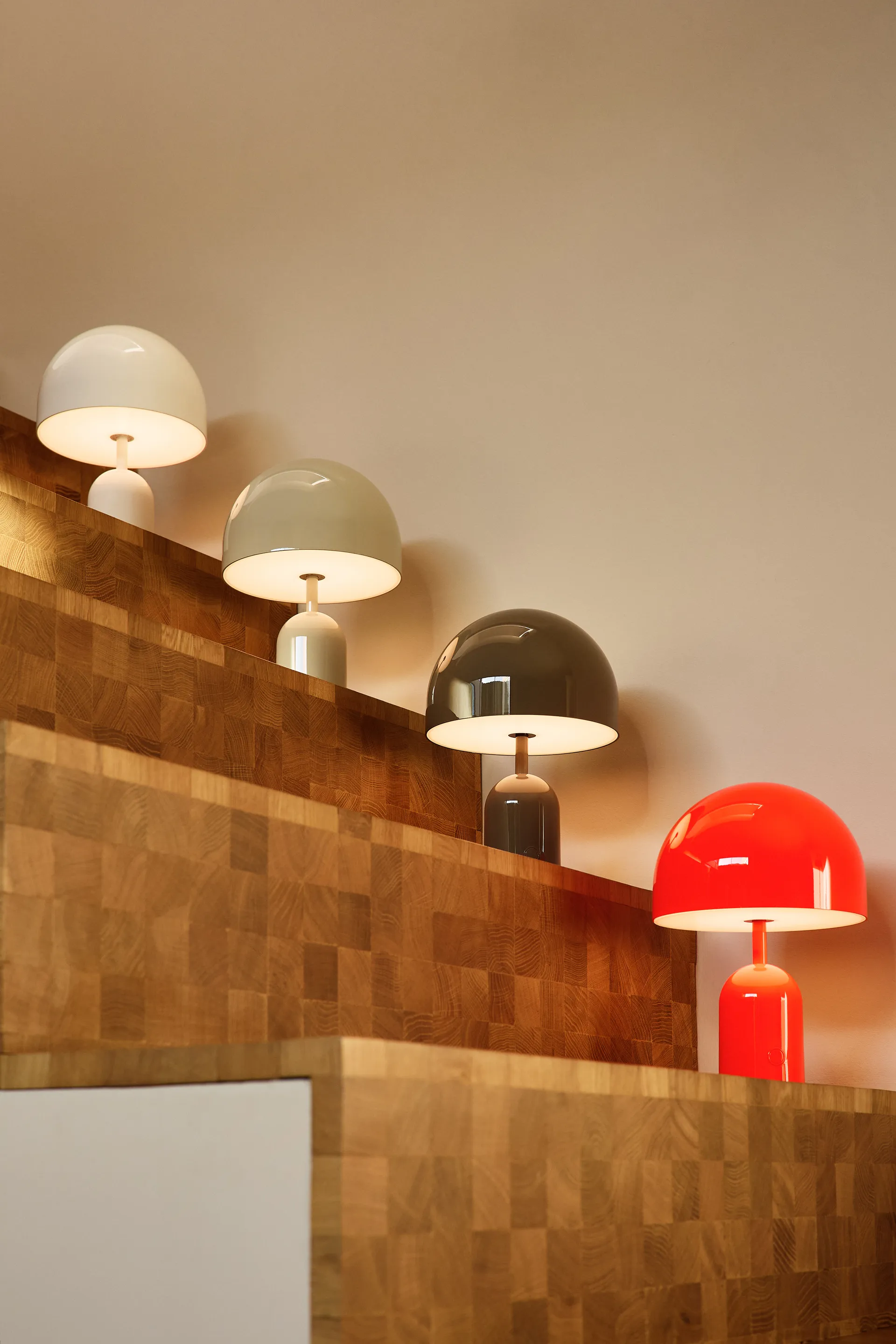 Przenośna lampa stołowa Bell Portable LED 28 cm, Szary Tom Dixon