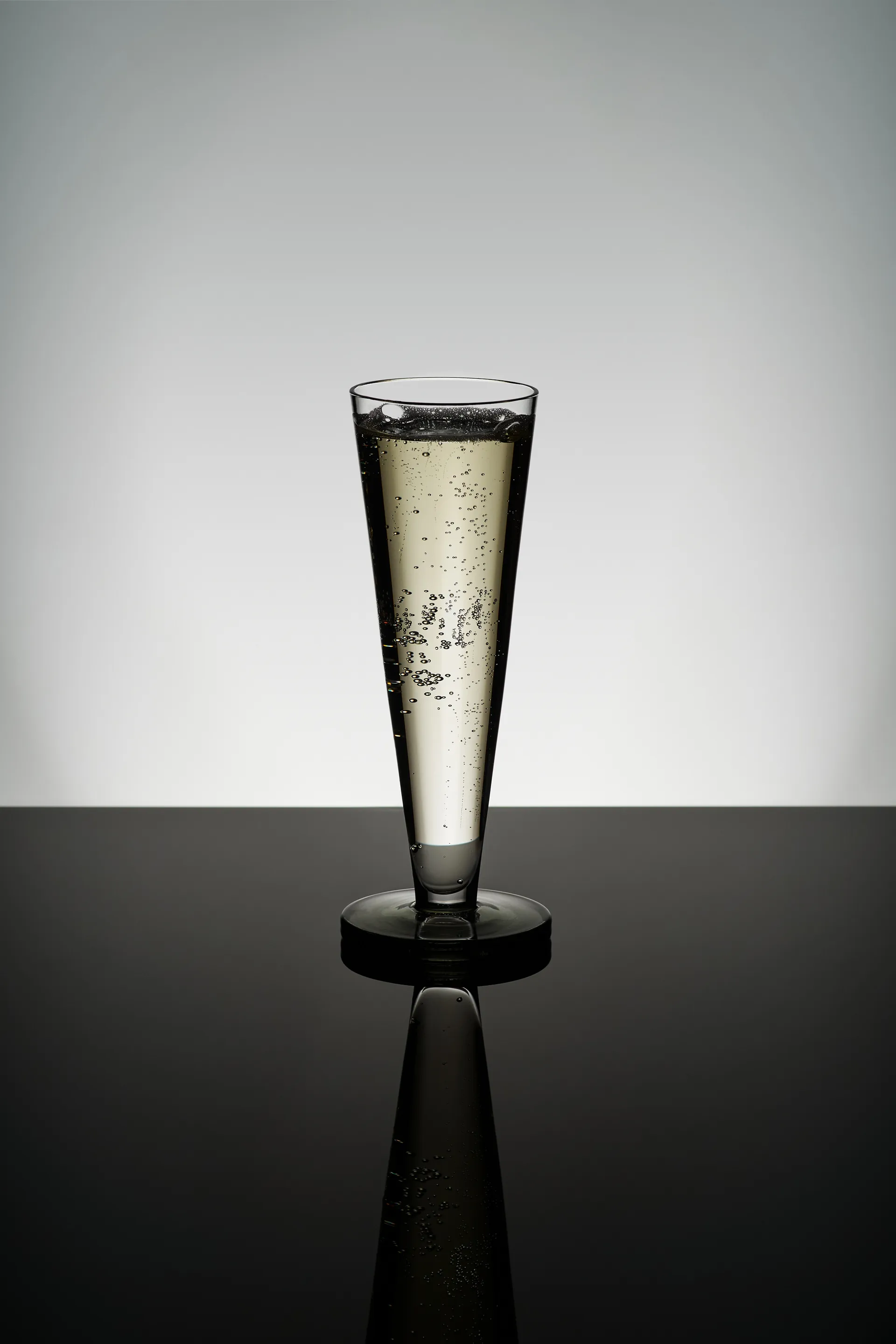 Puck kieliszek do szampana 125 ml, Przezroczysty Tom Dixon