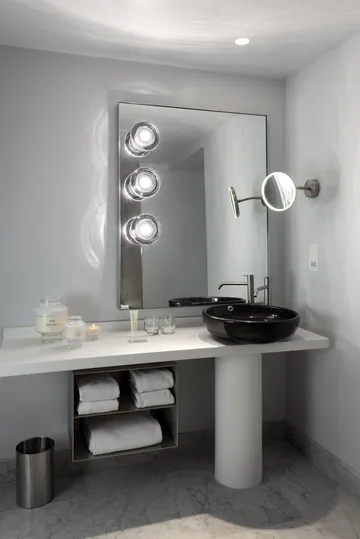 Średnia świeca zapachowa Elements - Powietrze - Tom Dixon