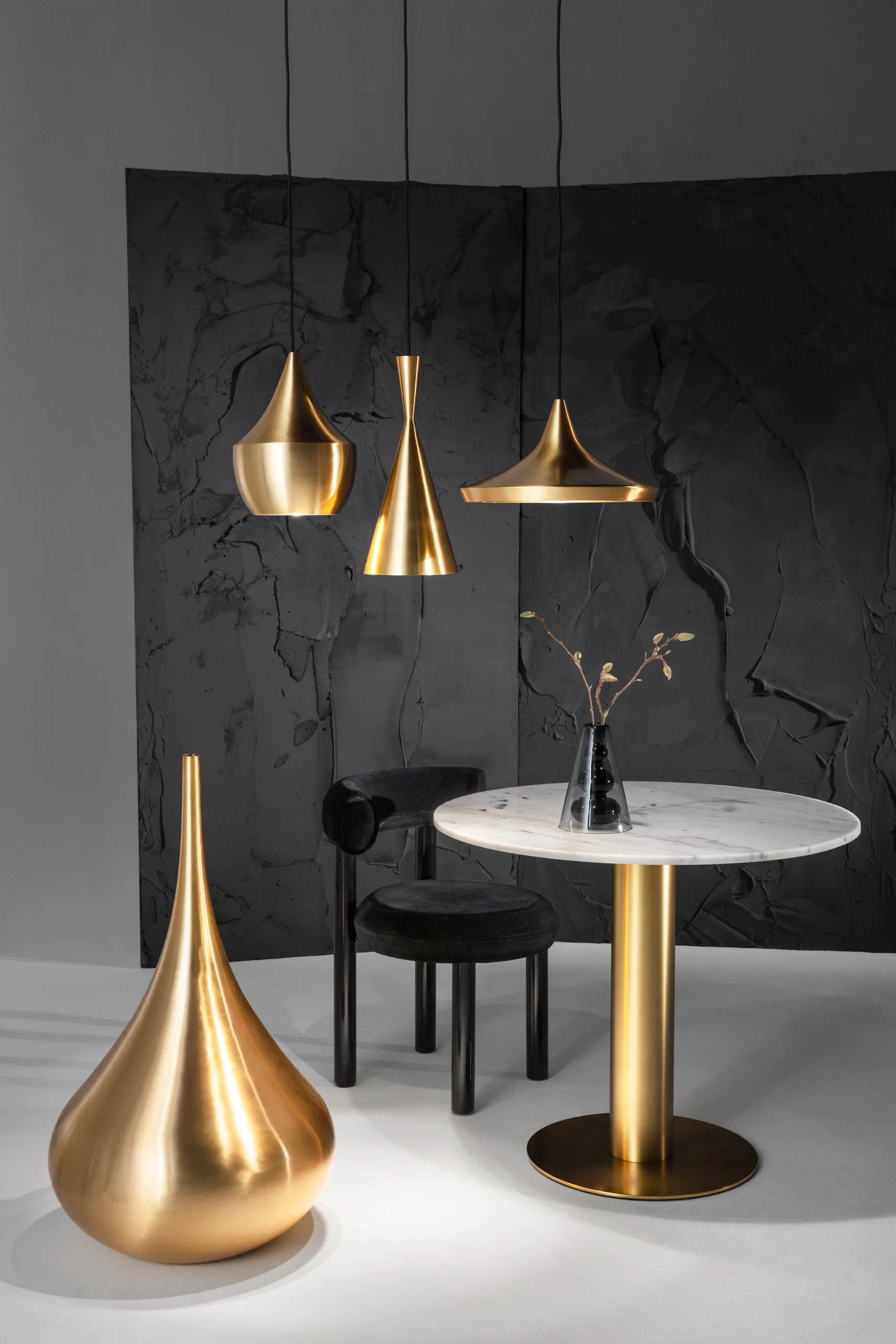 Wazon Bump Cone, Czarny Tom Dixon