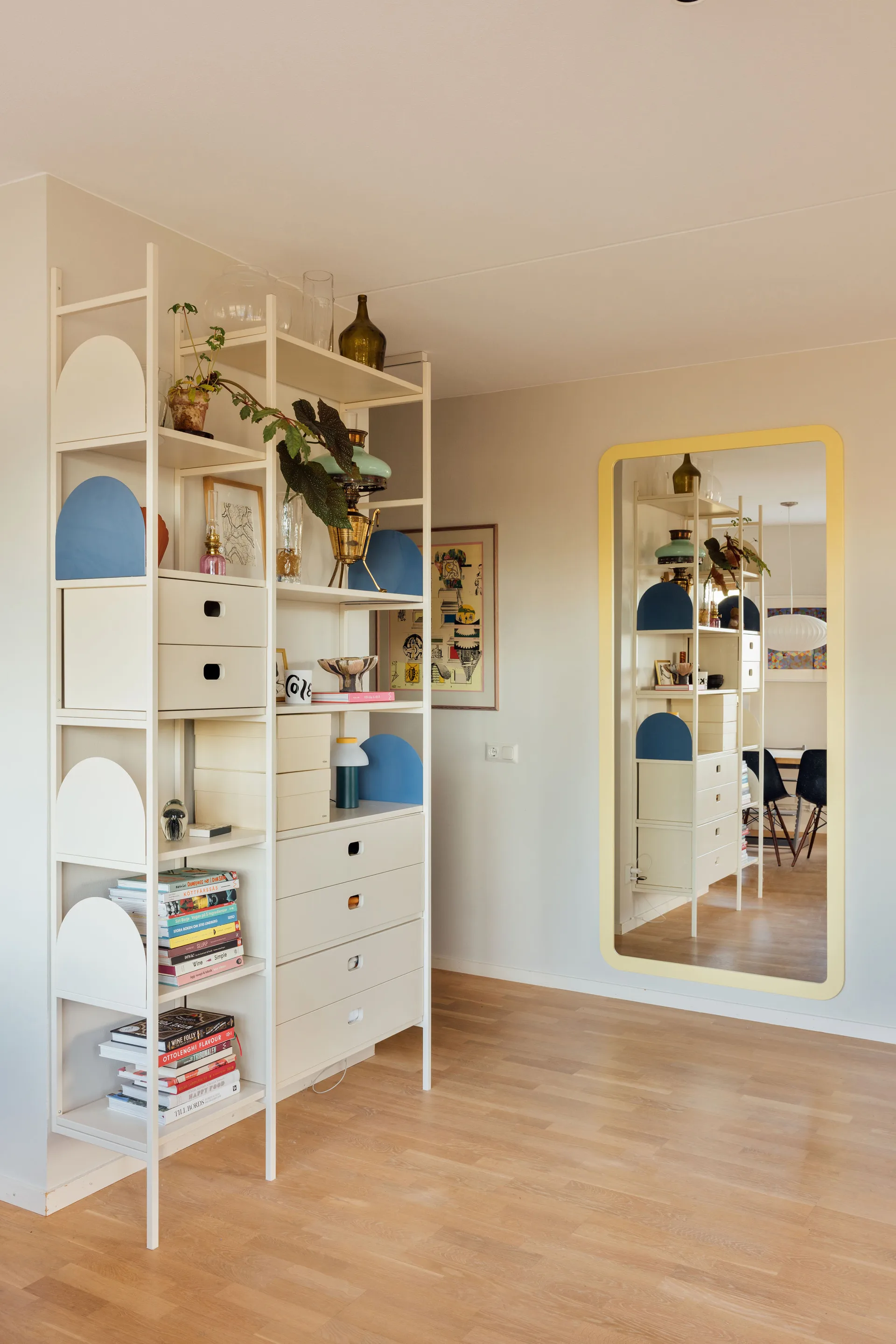 Portal regał na książki 123 cm - Off-white,  TÔNN furniture