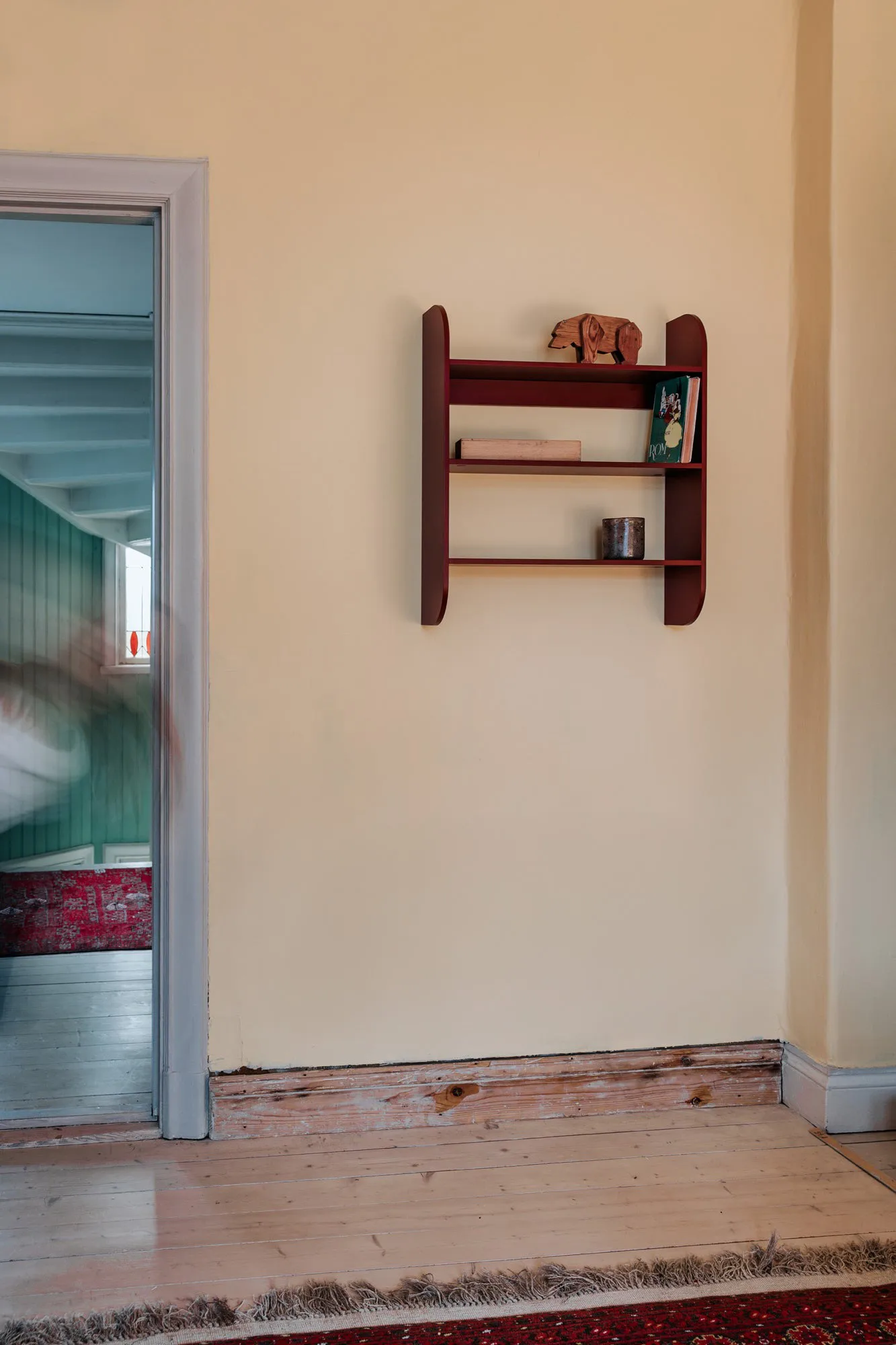 Strapats półka ścienna 62x73,6 cm, Burgundy TÔNN furniture