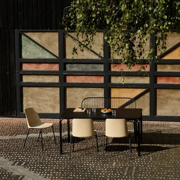 Ławka Thorvald SC111 - Warm black, 129 cm - &Tradition