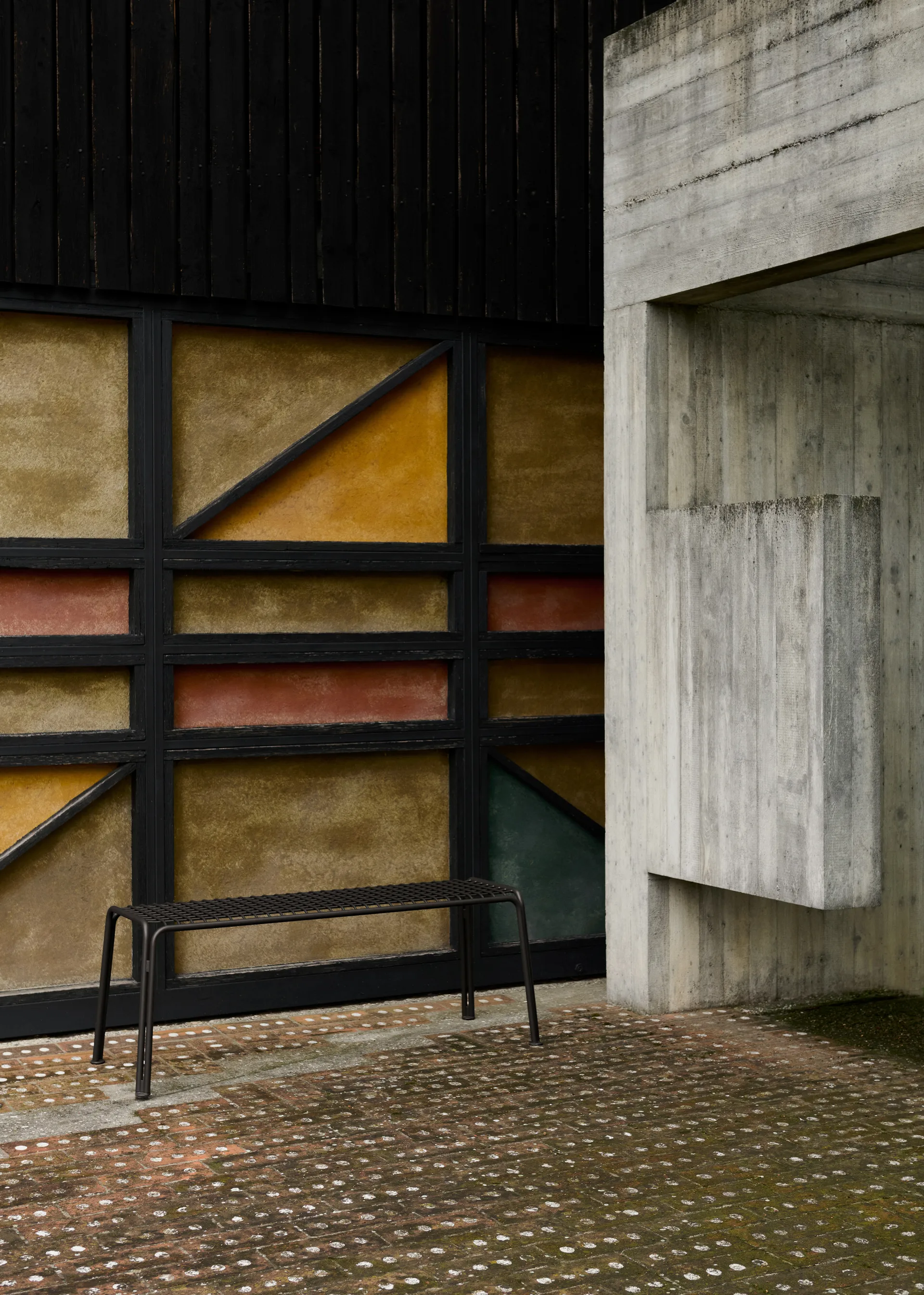 Ławka Thorvald SC112, Warm black, 125 cm &Tradition