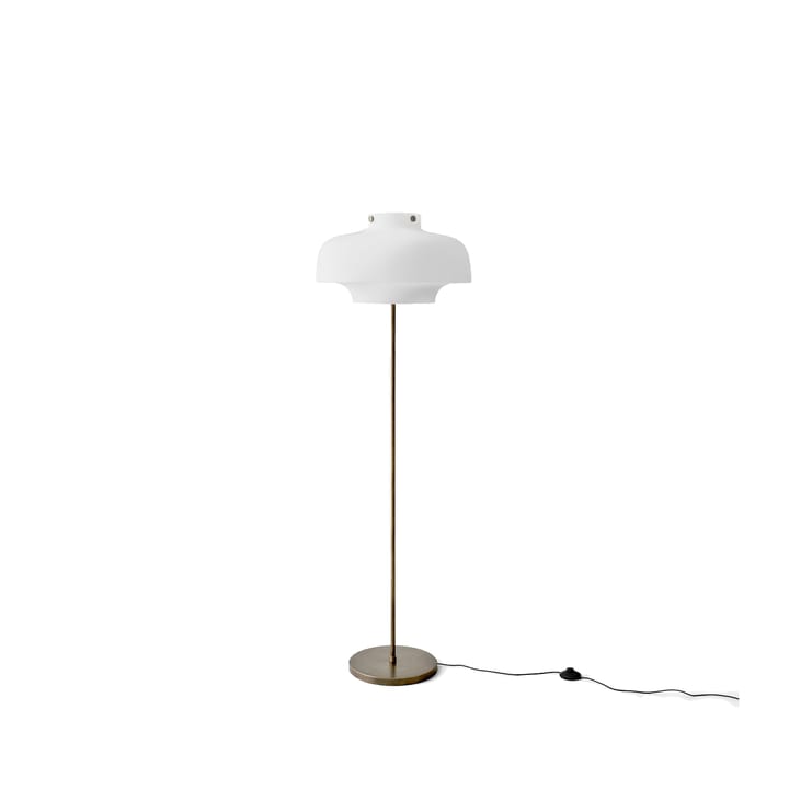 Copenhagen SC14 lampa podłogowa - opal, stojak z mosiądzu - &Tradition