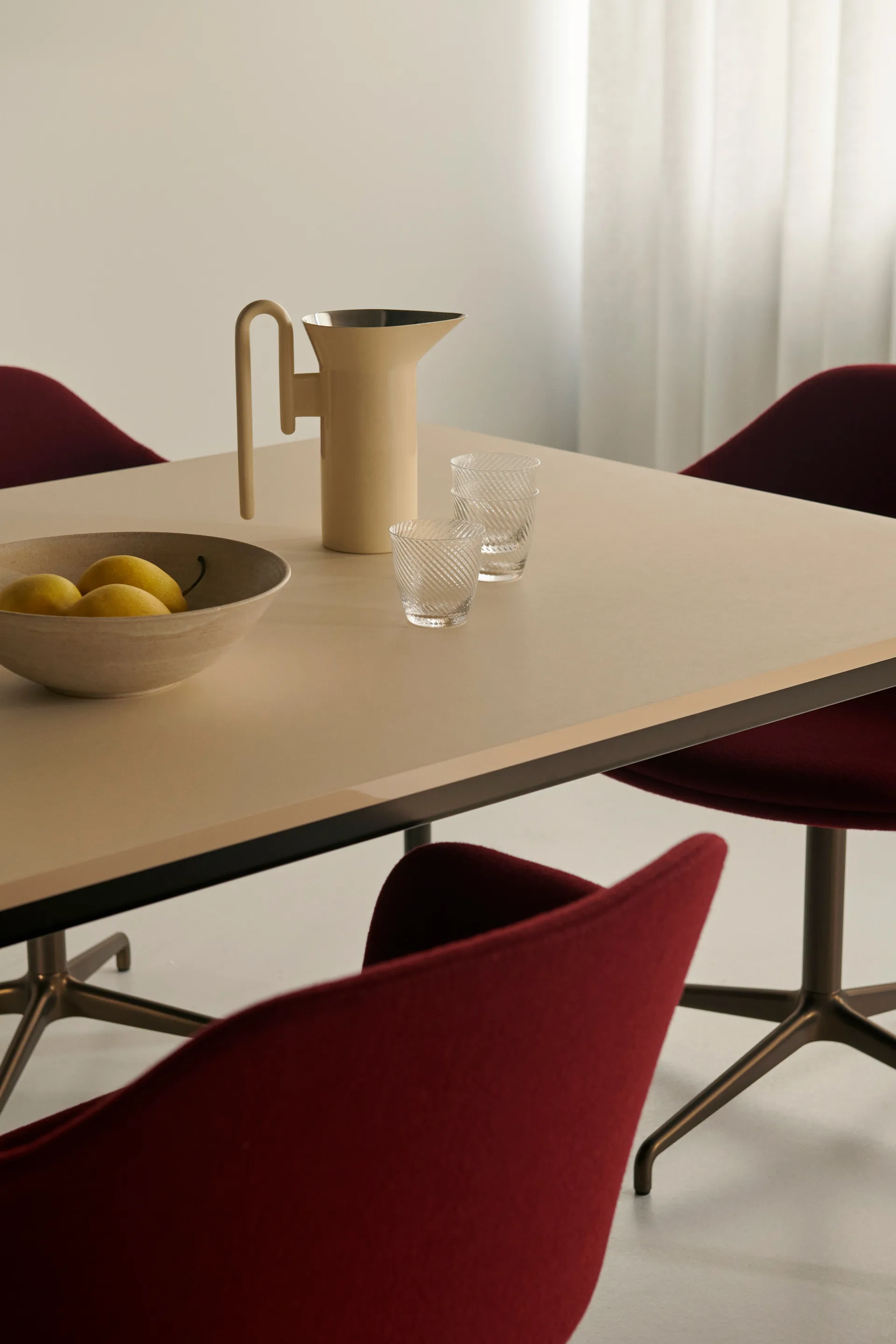 Dzbanek Momento JH38 1 litr, Ivory &Tradition