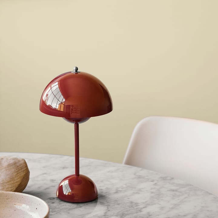 Flowerpot bezprzewodowa lampa stołowa VP9 - czerwień, brąz - &Tradition