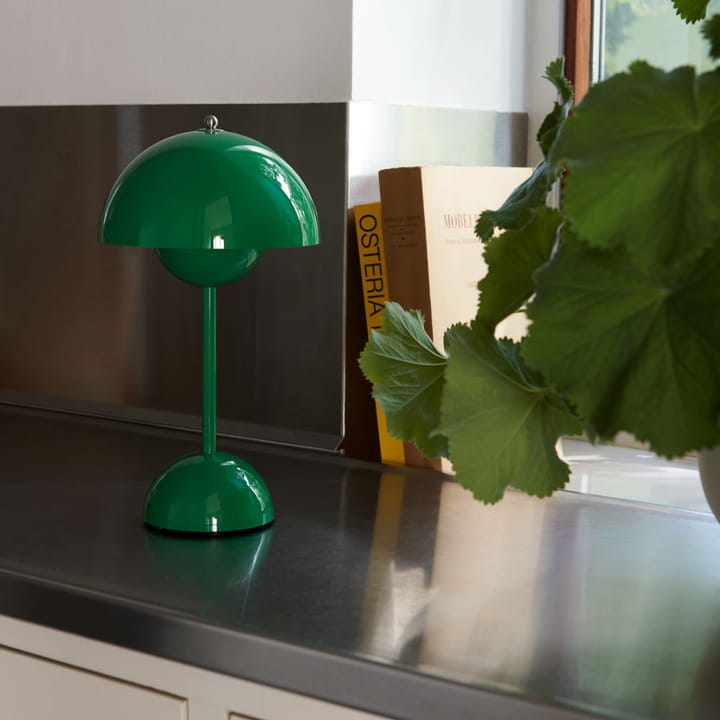 Flowerpot bezprzewodowa lampa stołowa VP9, Signal green &Tradition