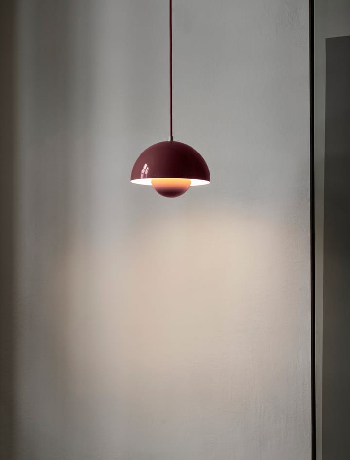 Flowerpot VP1 wisząca lampa, Dark plum (ciemna śliwka) &Tradition