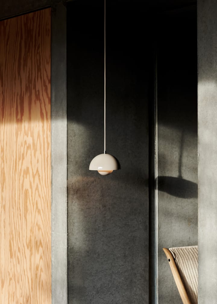 Flowerpot VP10 wisząca lampa, Grey beige &Tradition
