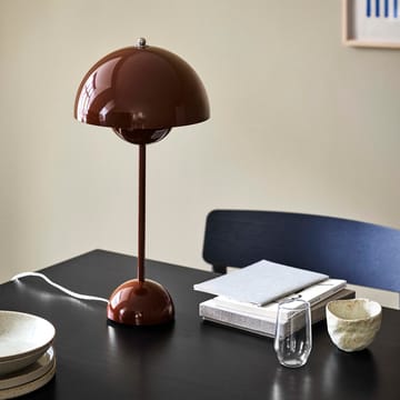 FlowerPot VP3 lampa stołowa - czerwień-brąz - &Tradition