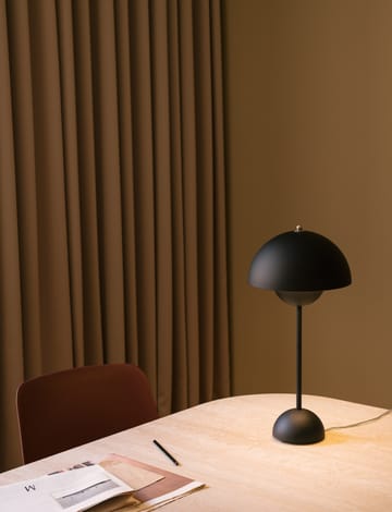 FlowerPot VP3 lampa stołowa - matowy czarny - &Tradition