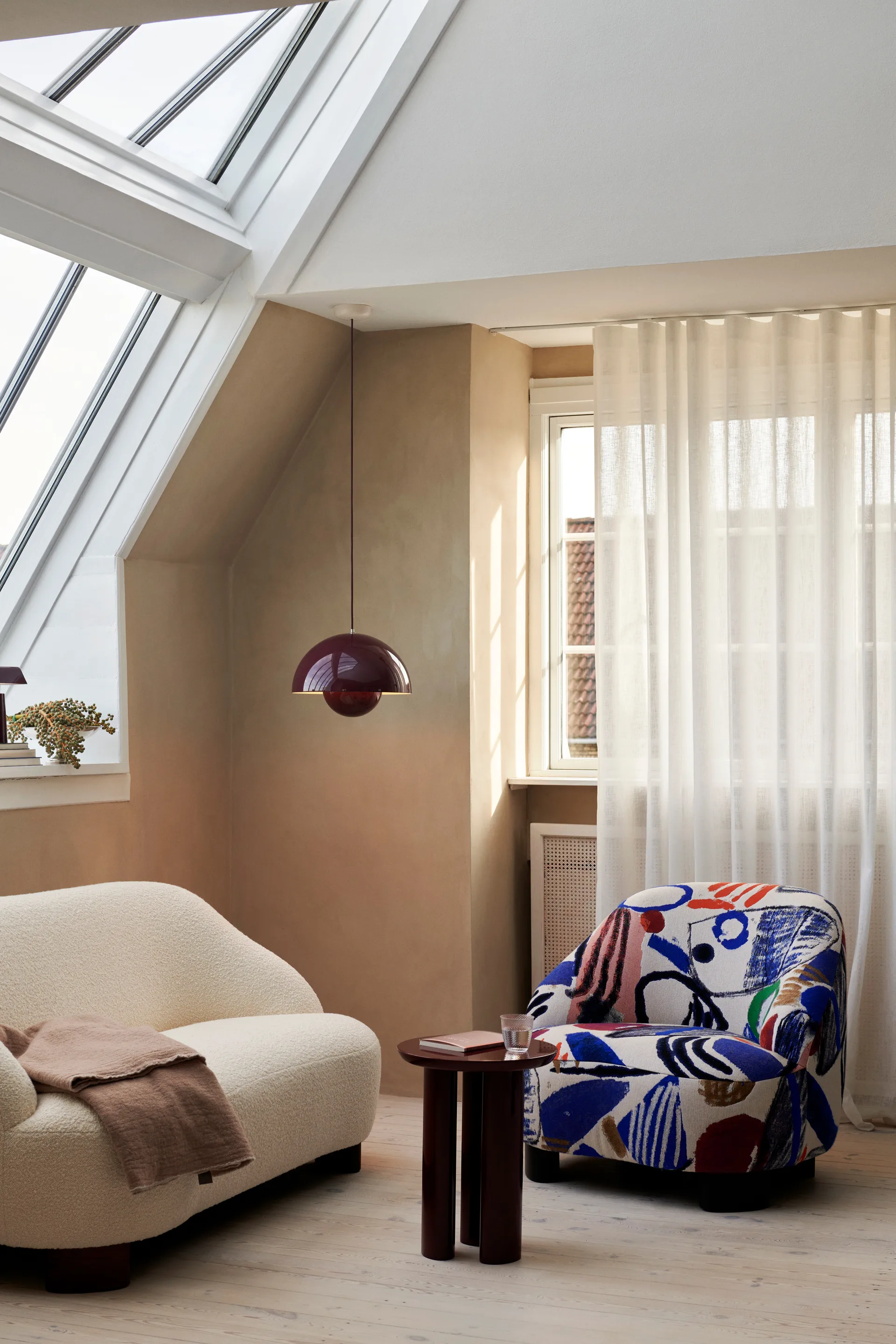 Flowerpot VP7 wisząca lampa, Dark plum &Tradition