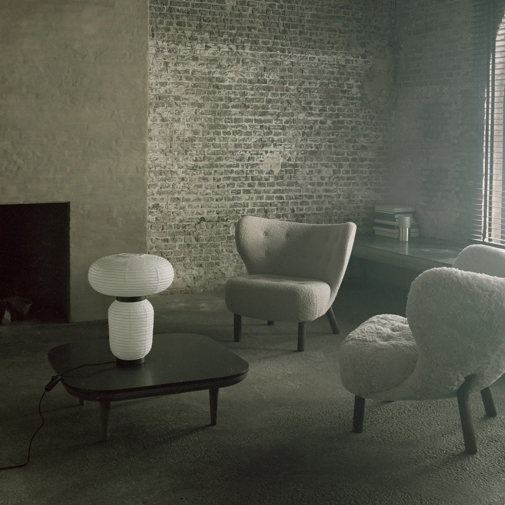 Formakami JH18 lampa stołowa, ivory white &Tradition