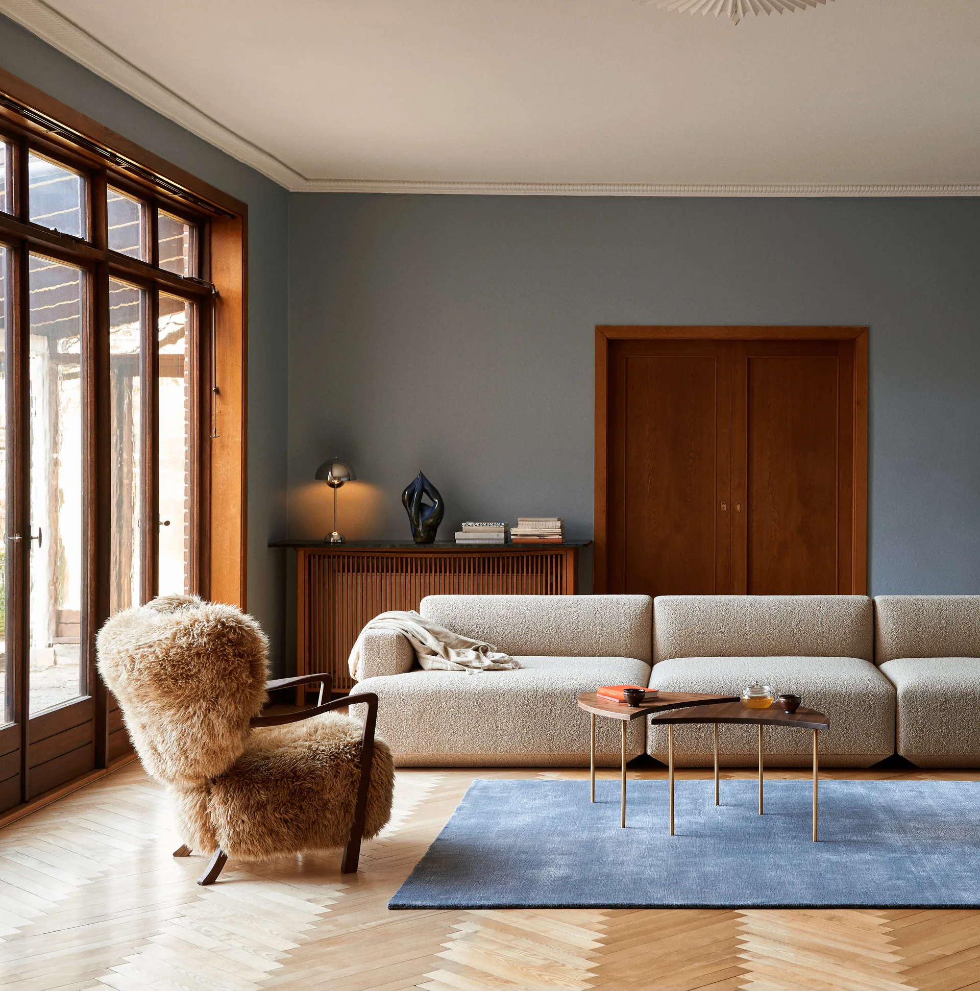Fotel Wulff Lounge Chair ATD2, Orzech olejowany- Sheepskin honey  &Tradition