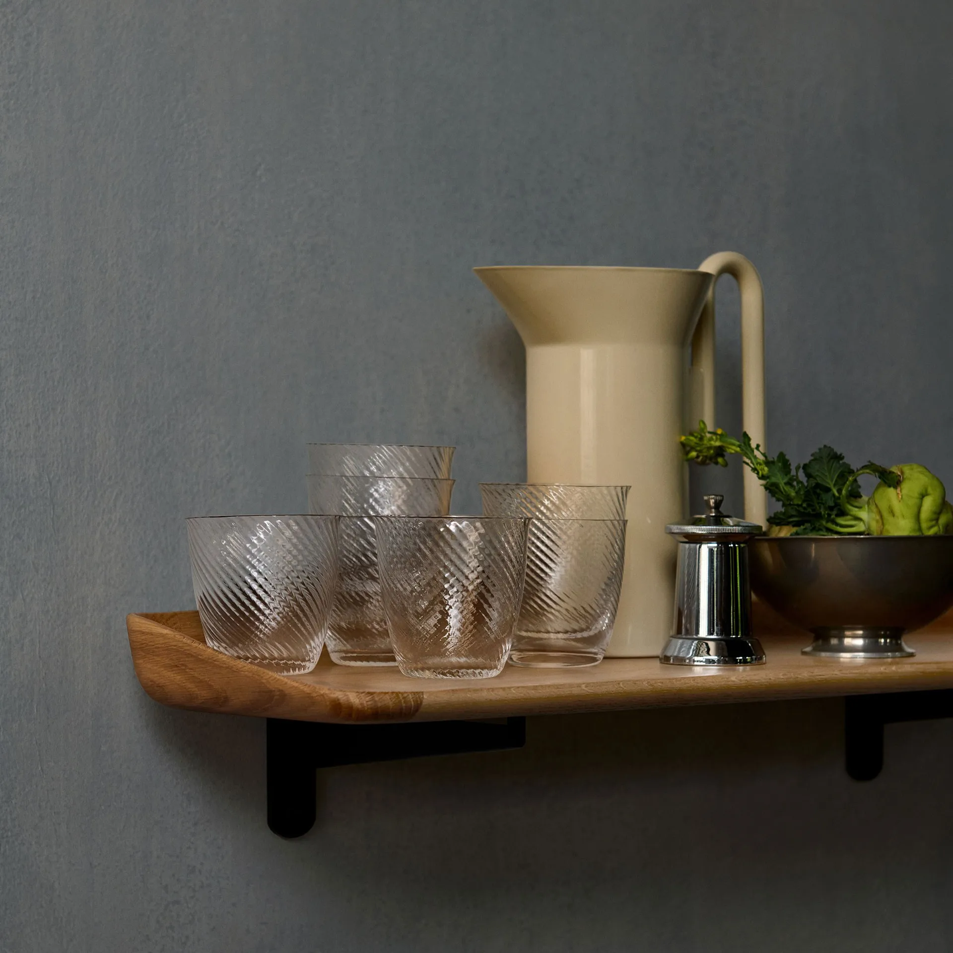 Guild HM14 półka 75 cm, Solid lacquered oak &Tradition