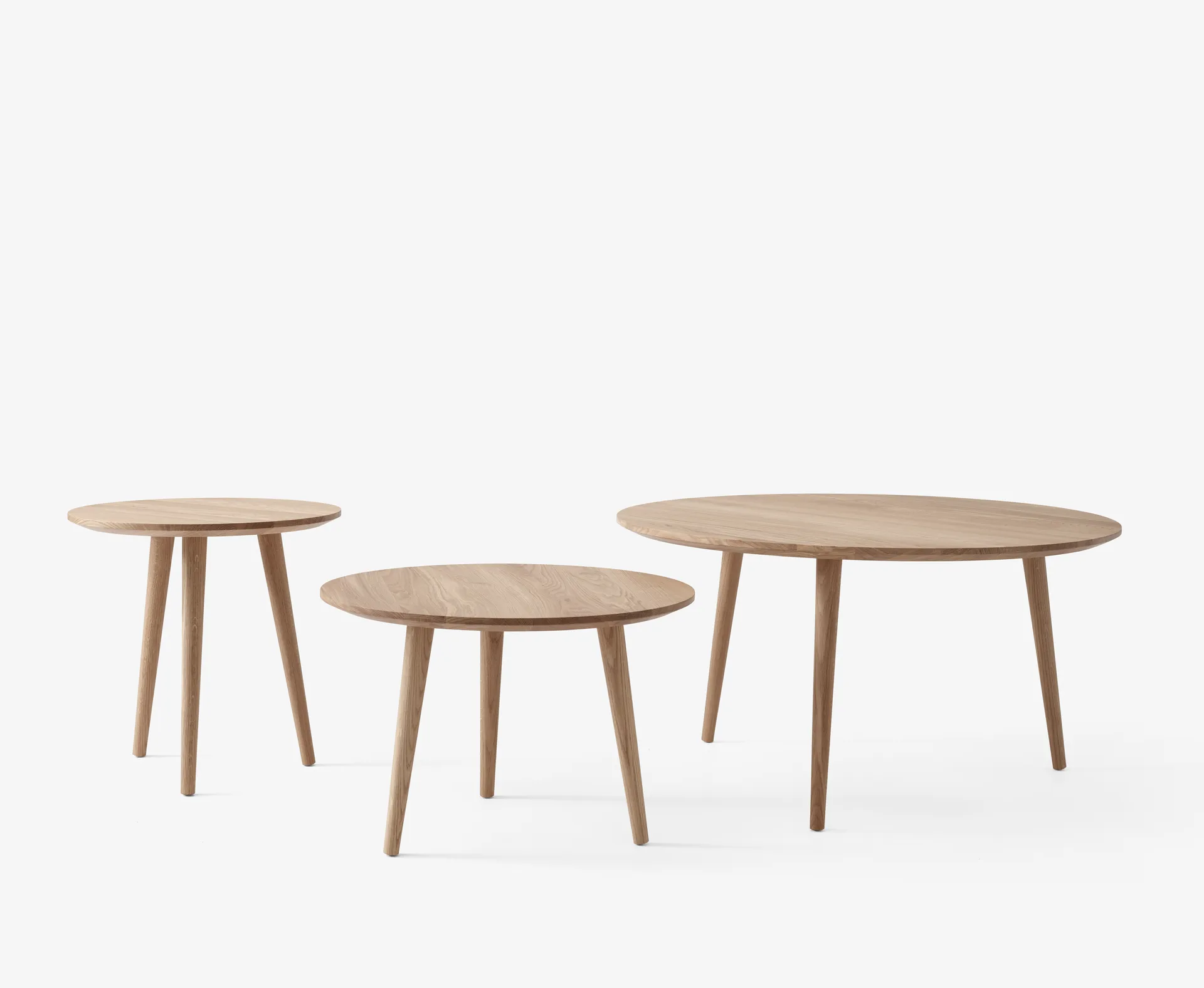 In Between stolik kawowy SK15 Ø90 cm, Oiled oak &Tradition