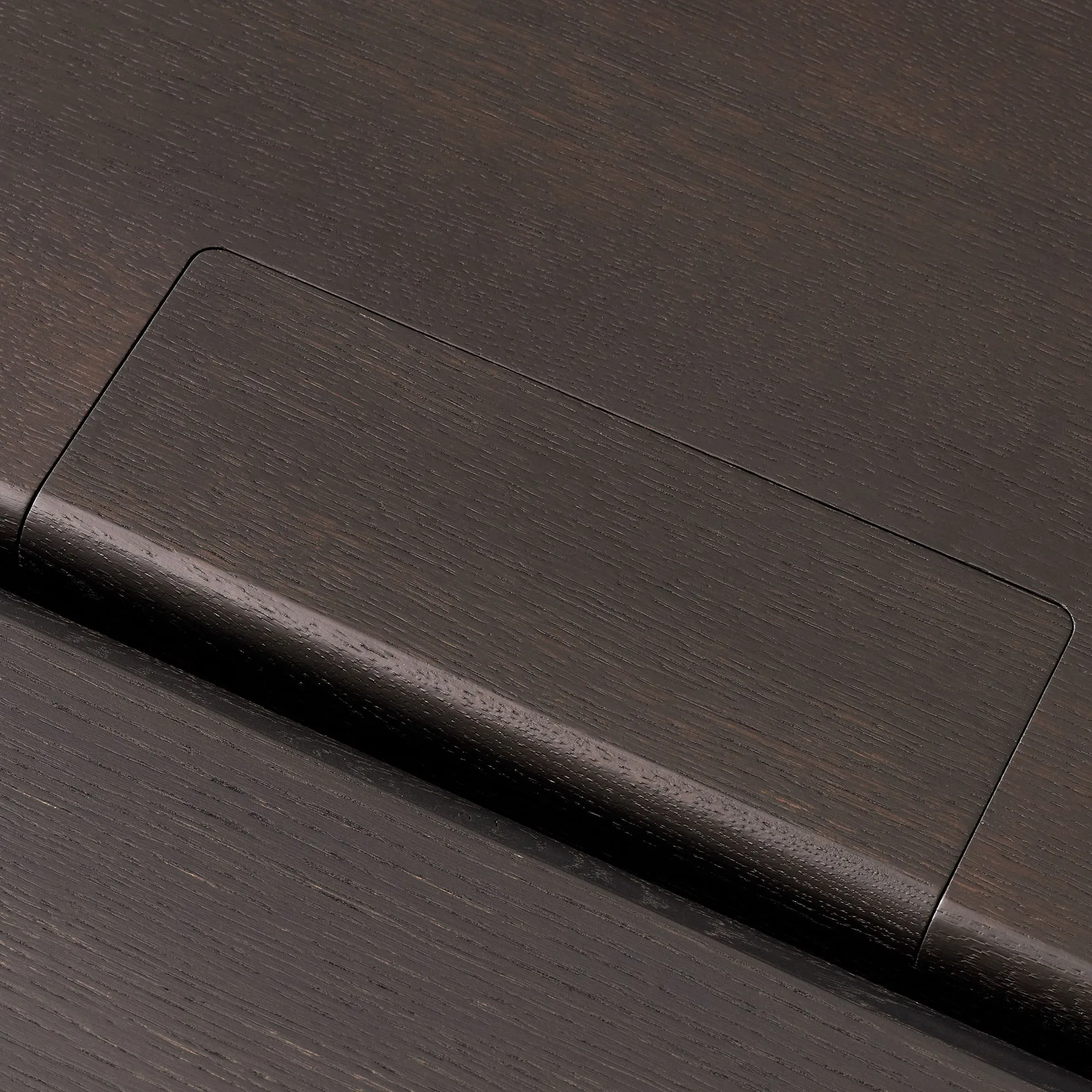 Ita OS1 stół do jadalniany z organizerem na kable 95x200 cm, Dark stained oak &Tradition