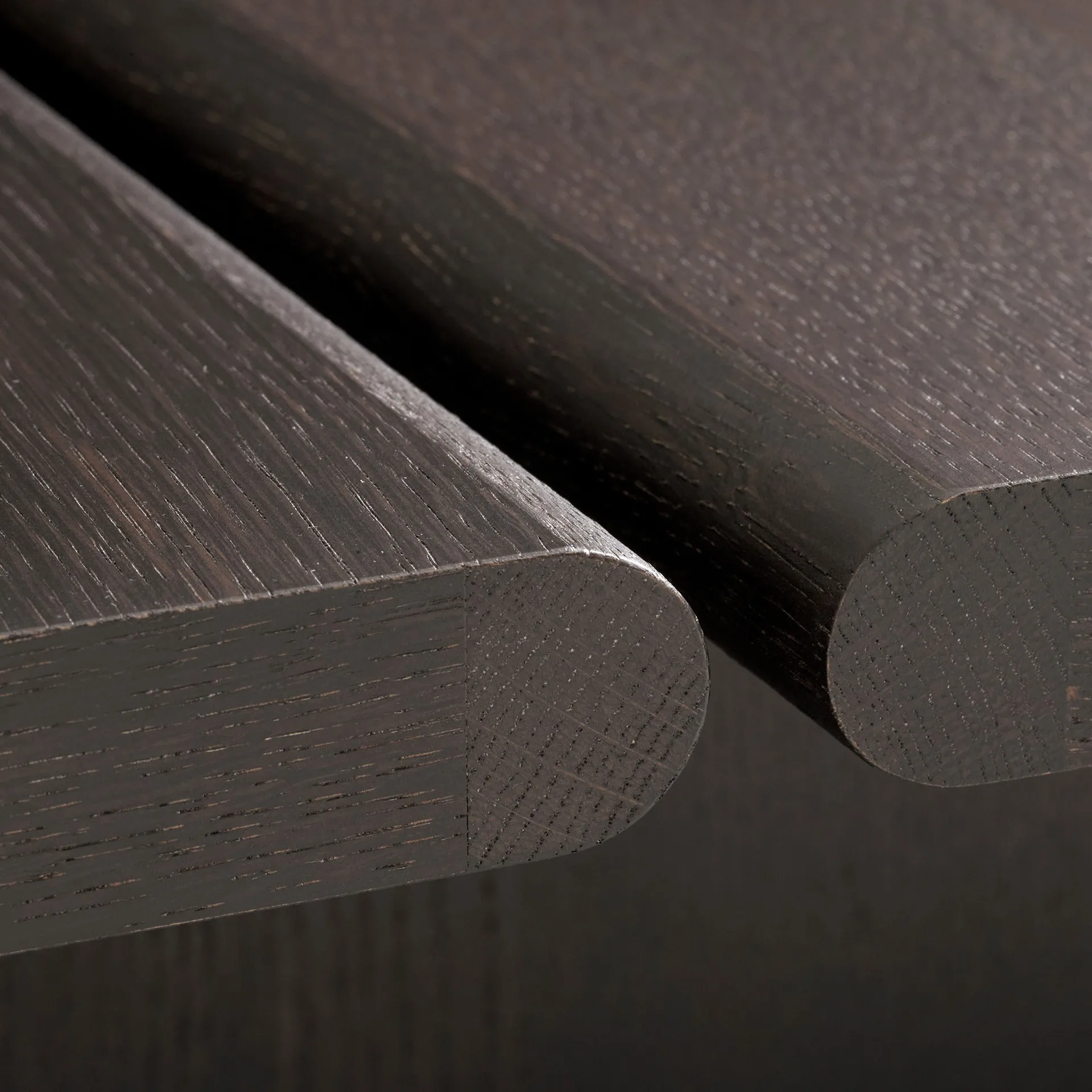 Ita OS4 stolik kawowy 110x110 cm, Dark stained oak &Tradition