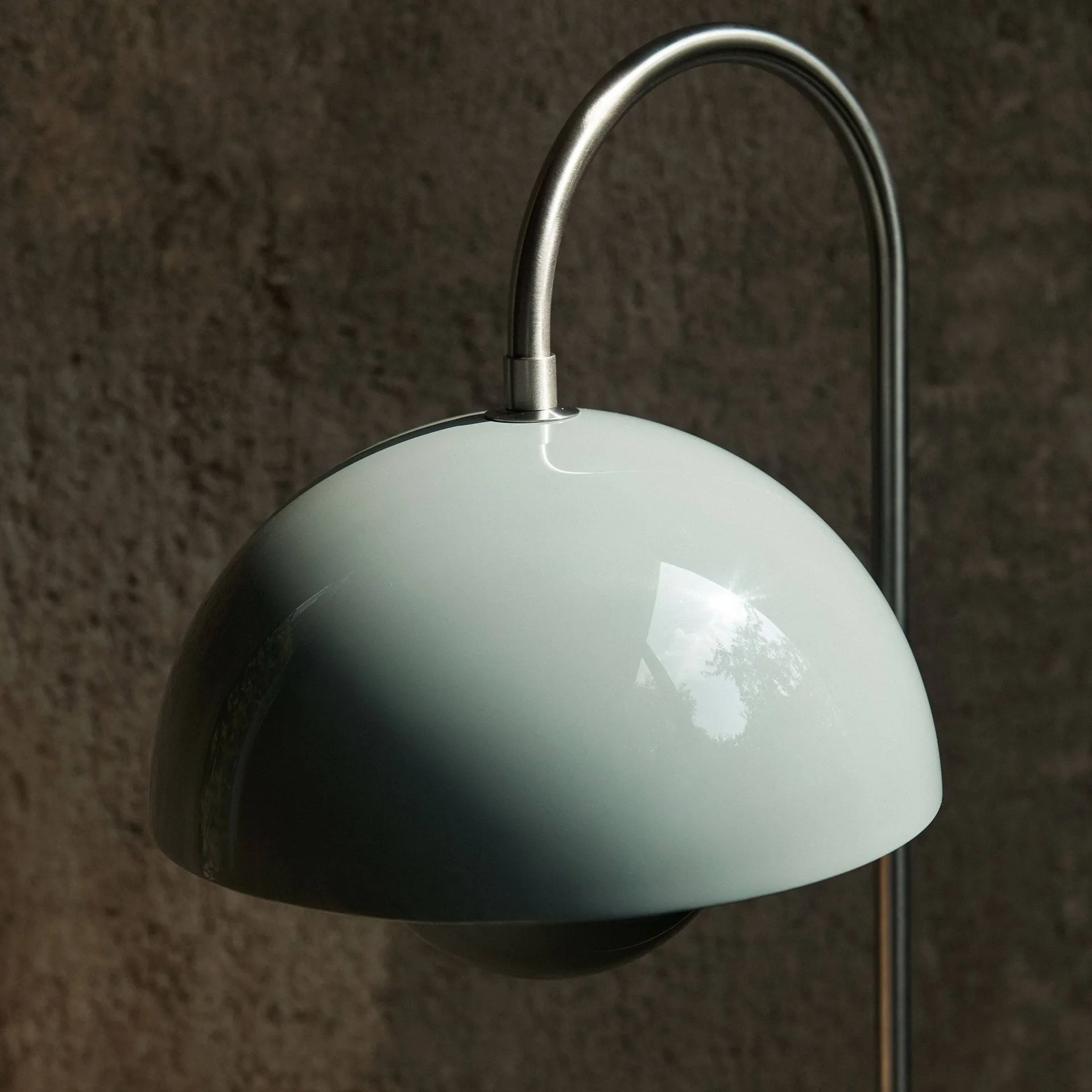 Lampa podłogowa Flowerpot VP12, Stone blue &Tradition