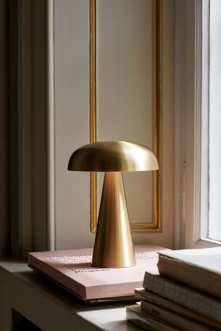 Lampa przenośna Como SC53, Mosiądz &Tradition