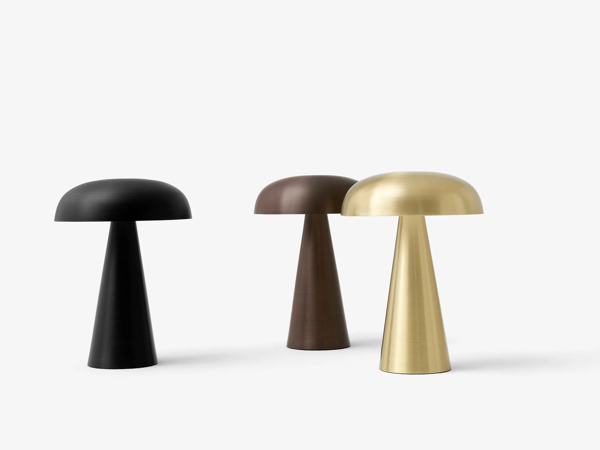 Lampa przenośna Como SC53, Mosiądz &Tradition