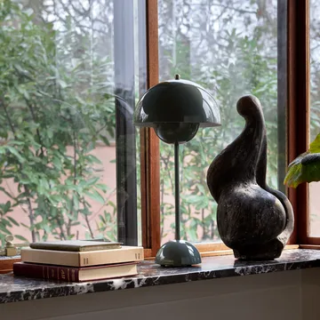 Lampa stołowa Flowerpot VP3 - Stone blue - &Tradition