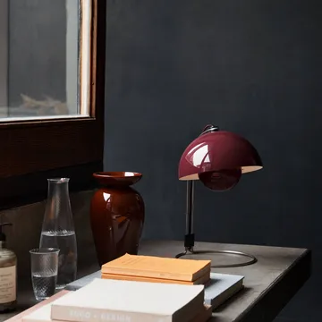 Lampa stołowa Flowerpot VP4 - Dark plum - &Tradition
