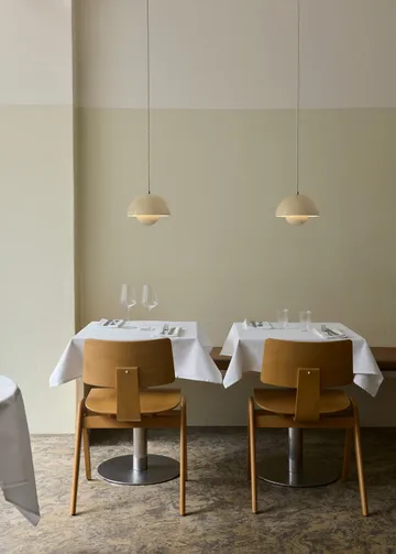 Lampa wisząca Flowerpot VP1 - Ivory - &Tradition