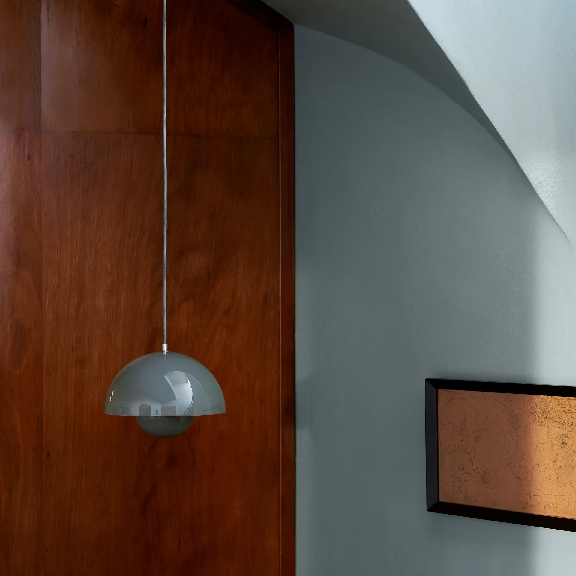 Lampa wisząca Flowerpot VP1, Stone blue (szaroniebieska) &Tradition