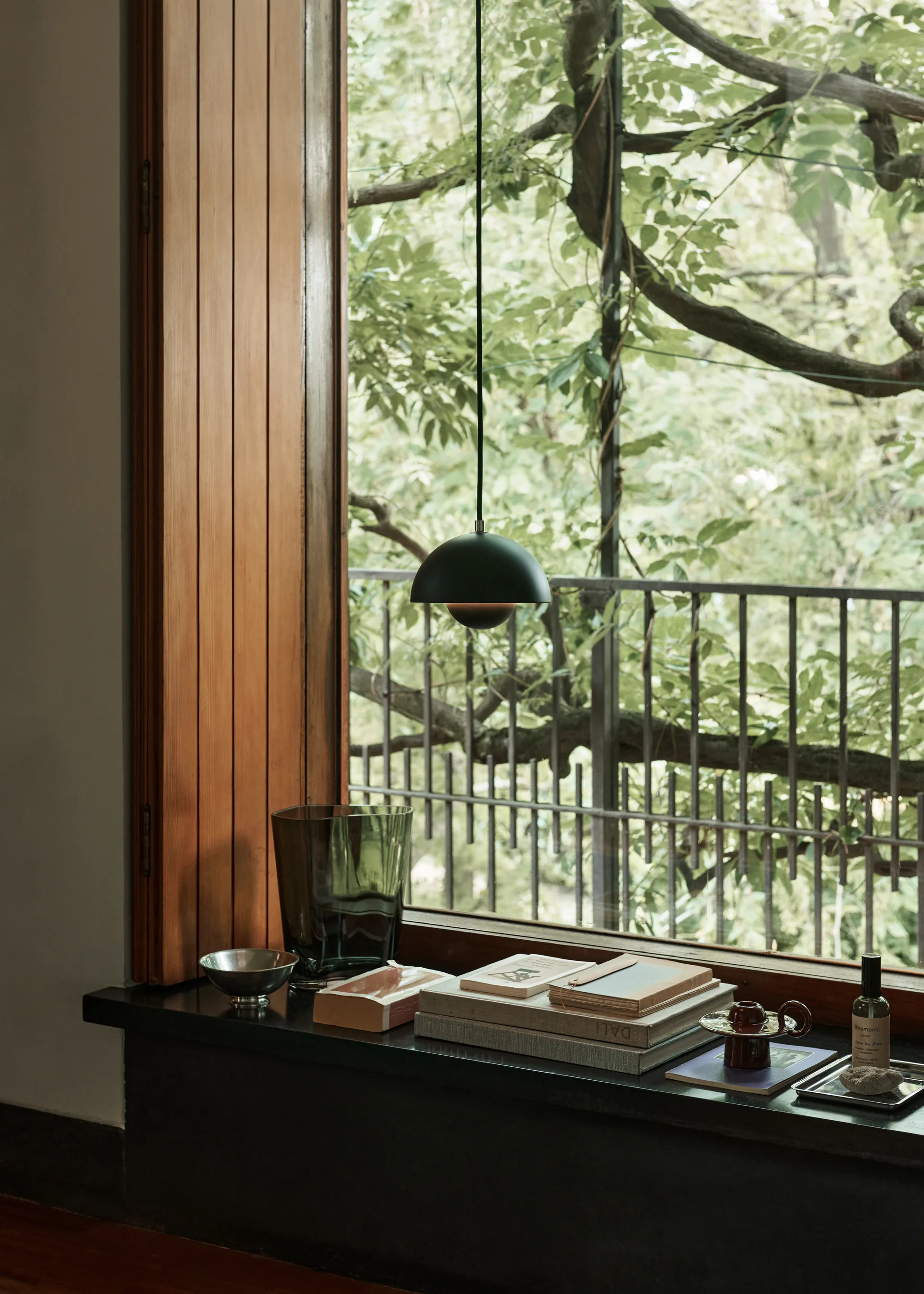 Lampa wisząca Flowerpot VP10, Matt black &Tradition