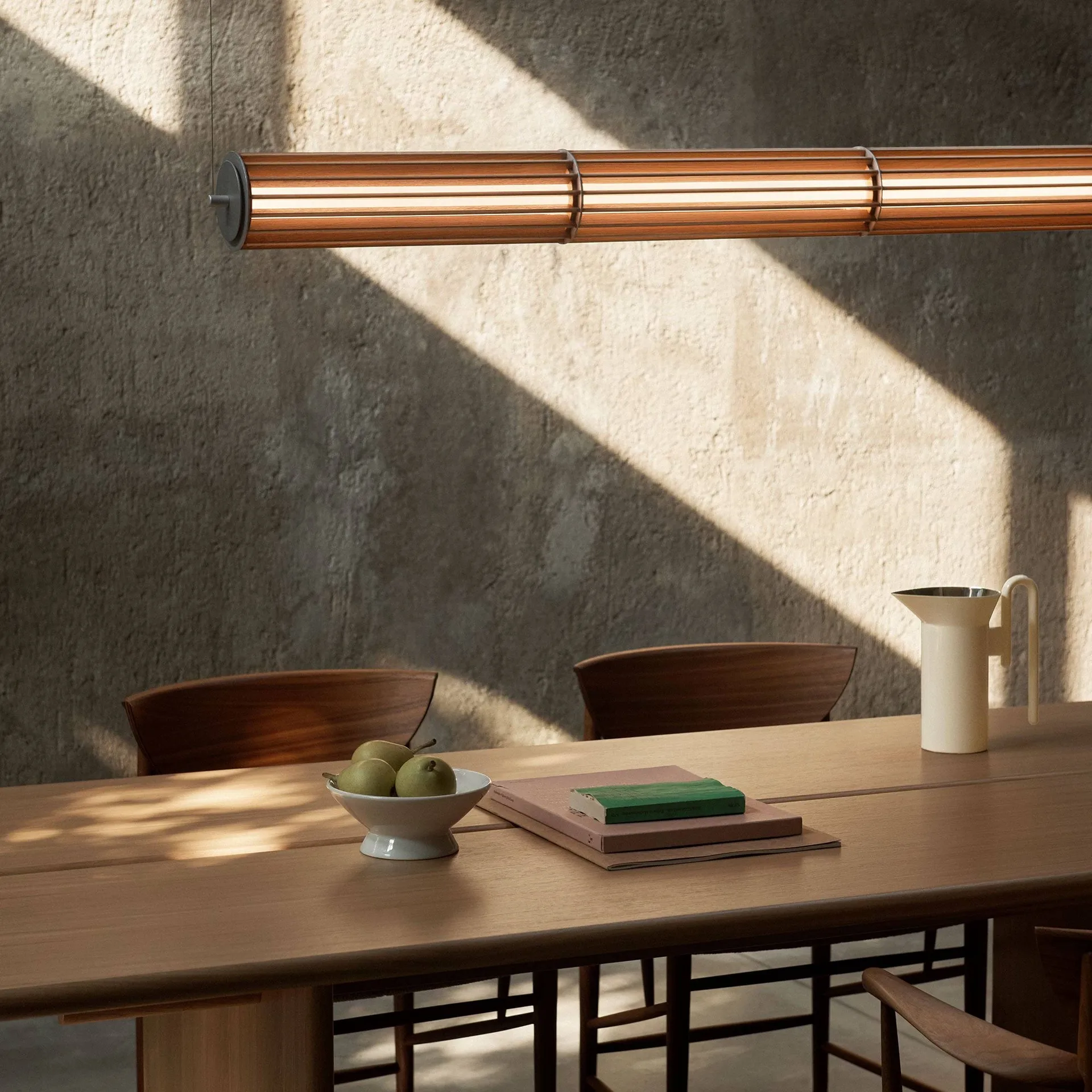 Lampa wisząca Numbra TY1, Lakierowany dąb-bębnowane aluminium &Tradition