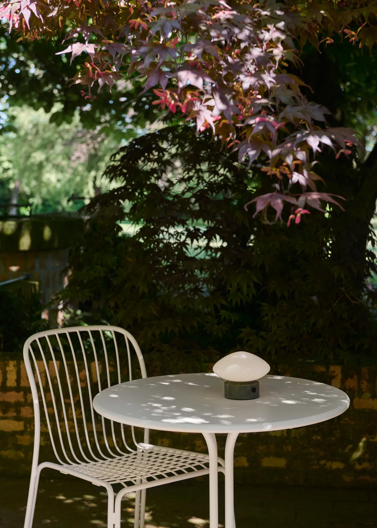 Mist AP21 lampa przenośna 12 cm, Grigio Caldo-opal glass &Tradition