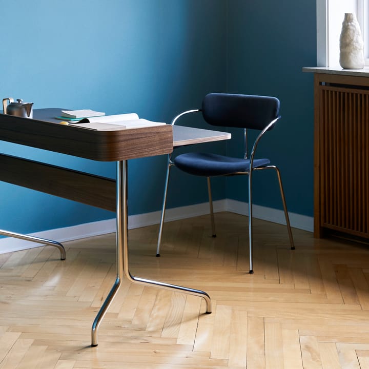 Pavilion AV17 biurko, mushroom linoleum, lakierowany dąb, chromowane nogi Pavilion AV17 biurko, mushroom linoleum, lakierowany dąb, chromowane nogi